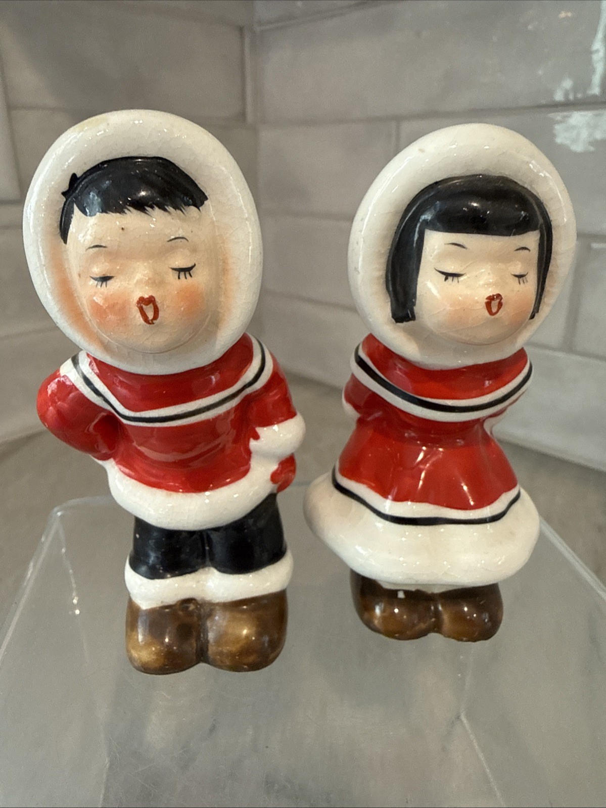 Vtg 1950\'s Napco Christmas Eskimo Kissing Salt & Pepper Shakers Alaska