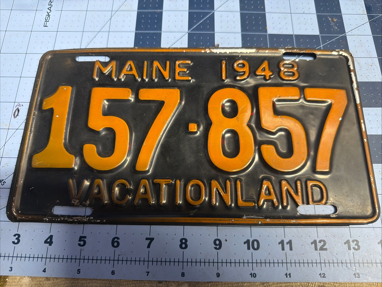 Vintage 1948 Maine Vacationland Black & Orange License Plate 157-857 Nice Cond
