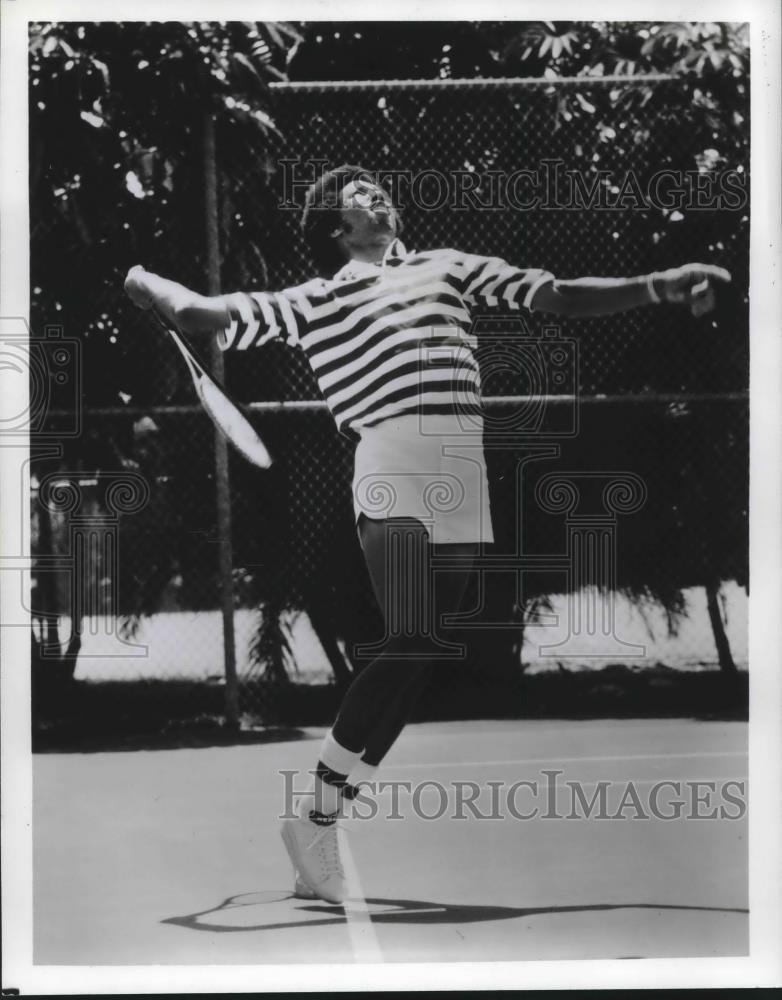 1976 Press Photo Tennis Player Arthur Ashe - nos08480 1976 Press Photo Tennis Player Arthur Ashe - nos08480