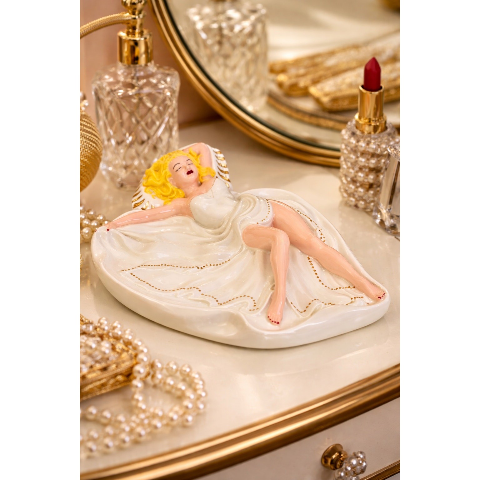 VTG 1958 B.B.B. Bombshell Pin Up Pottery Dish Marilyn Style Glam