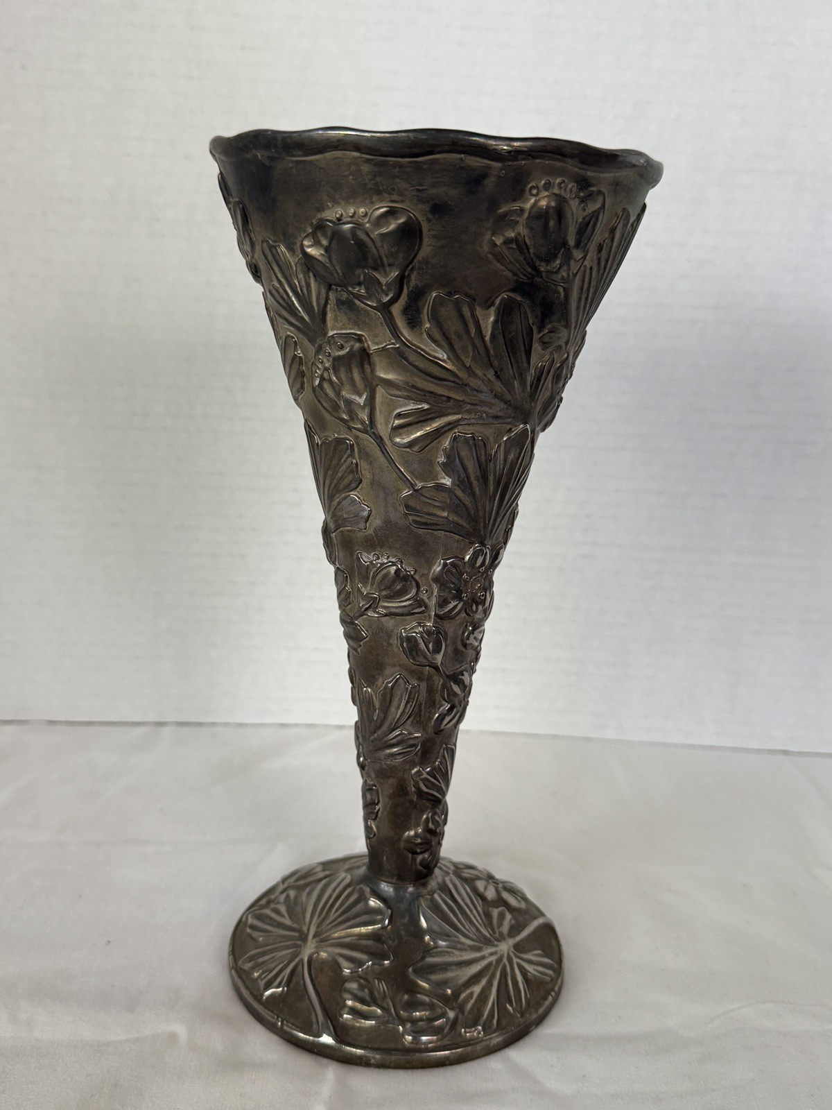 VTG Art Nouveau Style Embossed Floral Trumpet Vase w/ Removable Plastic Liner