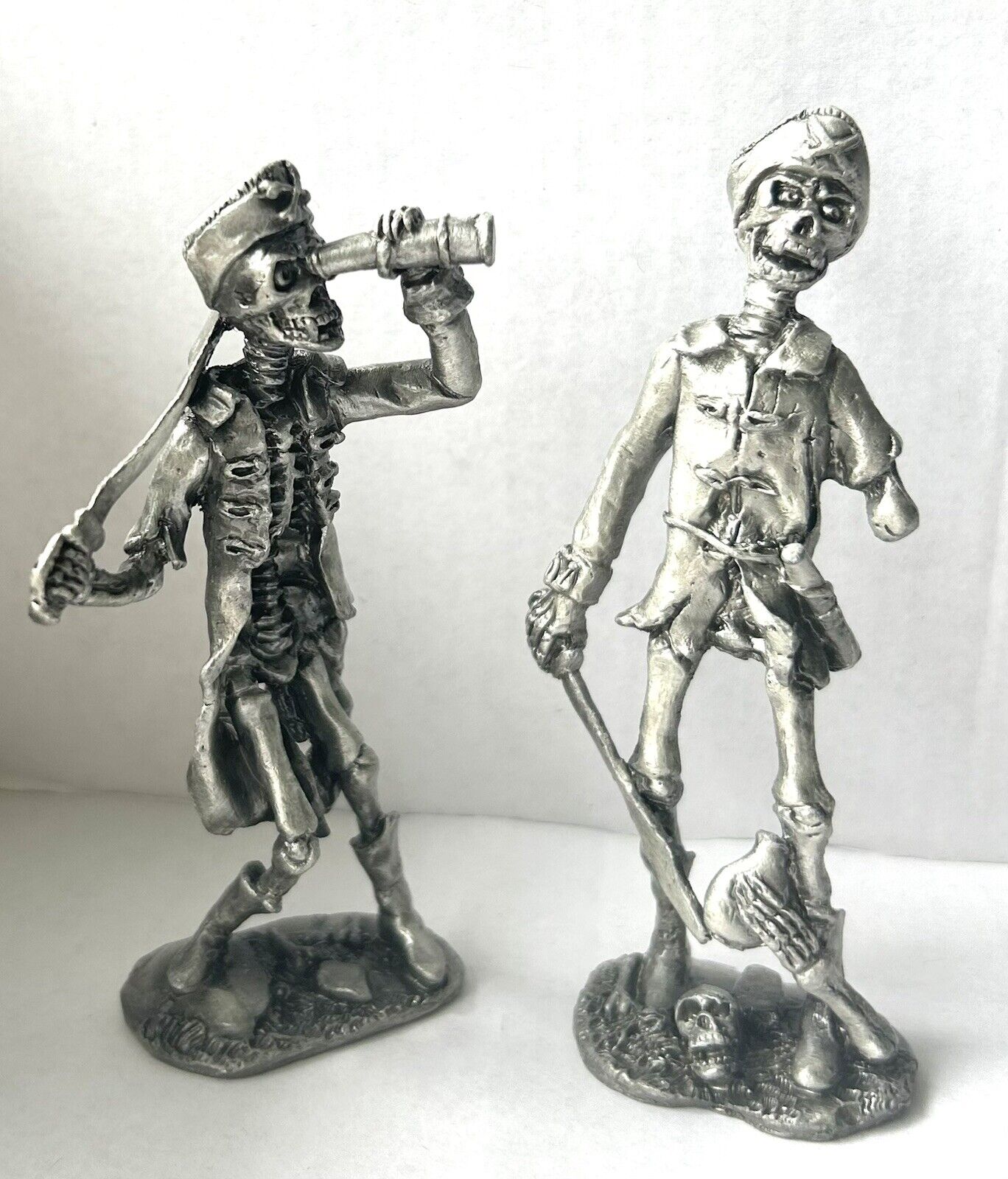 Pewter Figurine 4” Skeleton Pirates Flask Spyglass Skull Caribbean Pirates Mini