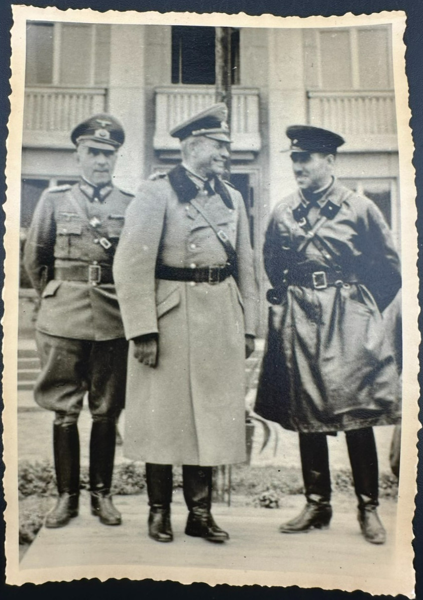Vintage WW2 Photo 1939 Brest Handover General Guderian Soviet Krivoshein Officer
