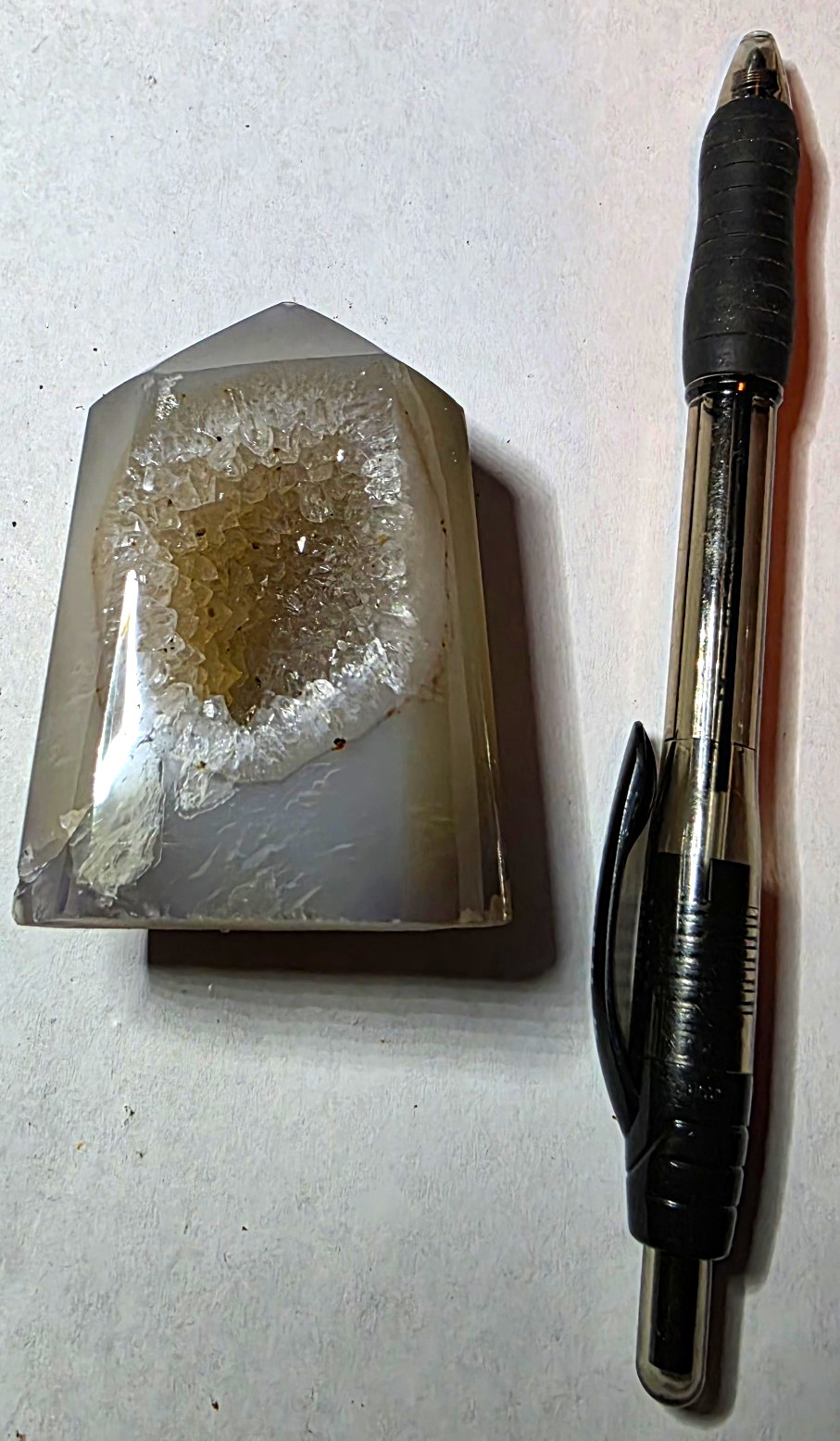 Polished Agate geode tower with Beautiful Druzy Quartz Pocket