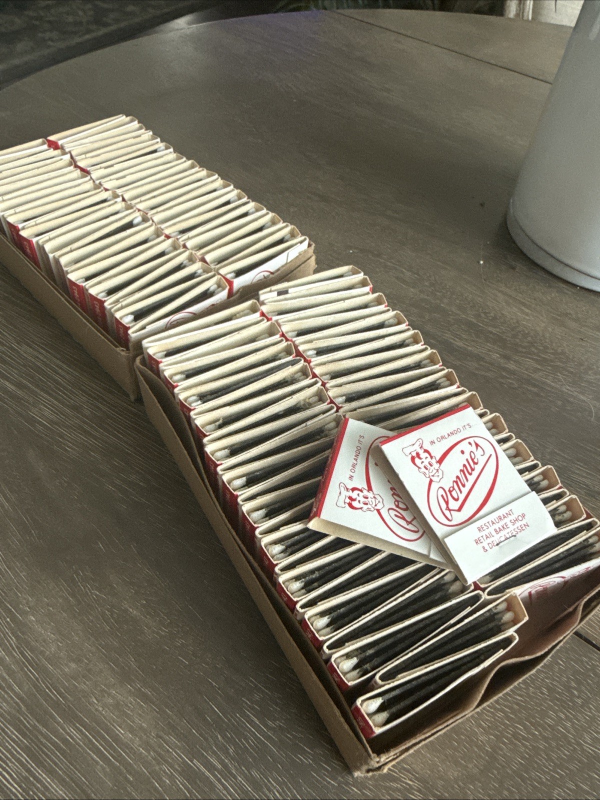 RONNIE’S VINTAGE  Matchbooks     98 Full Books Unstruck