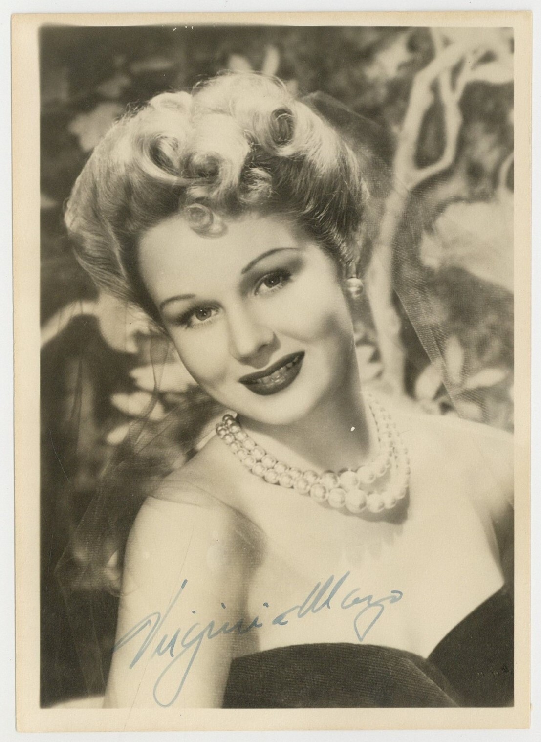 Virginia Mayo 1947 Hand Signed 5x7 Actress Dancer Photo Glamour Portrait J14258 Virginia Mayo 1947 Hand Signed 5x7 Actress Dancer Photo Glamour Portrait J14258