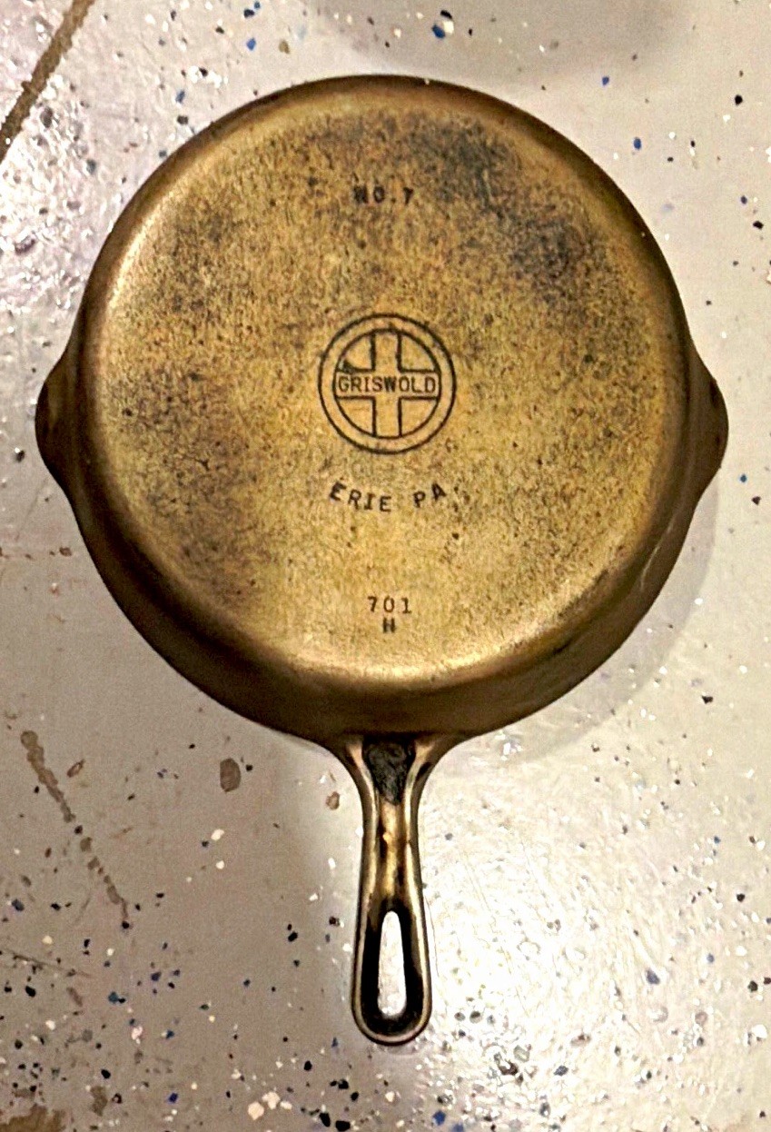 VTG Griswold Erie PA No. 7 Cast Iron Skillet 701 N Small Block Logo Resurfaced 