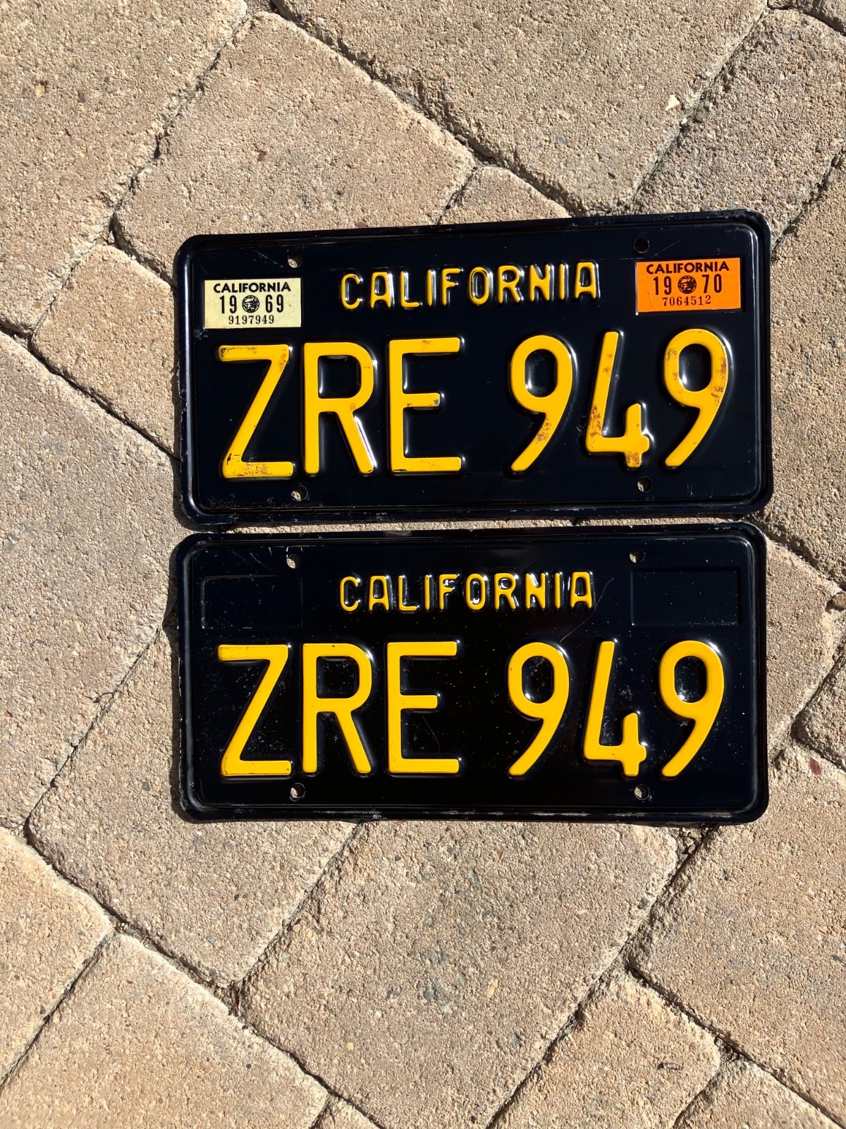 1969-1970 CALIFORNIA LICENSE PLATE PAIR DMV CLEAR/YOM Z-28 MACH 1