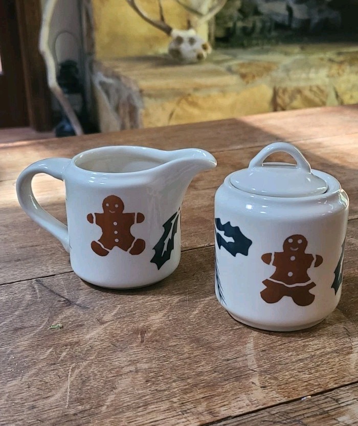 The Cooks Bazaar Collection Christmas Gingerbread Covered Sugar Bowl And Creamer