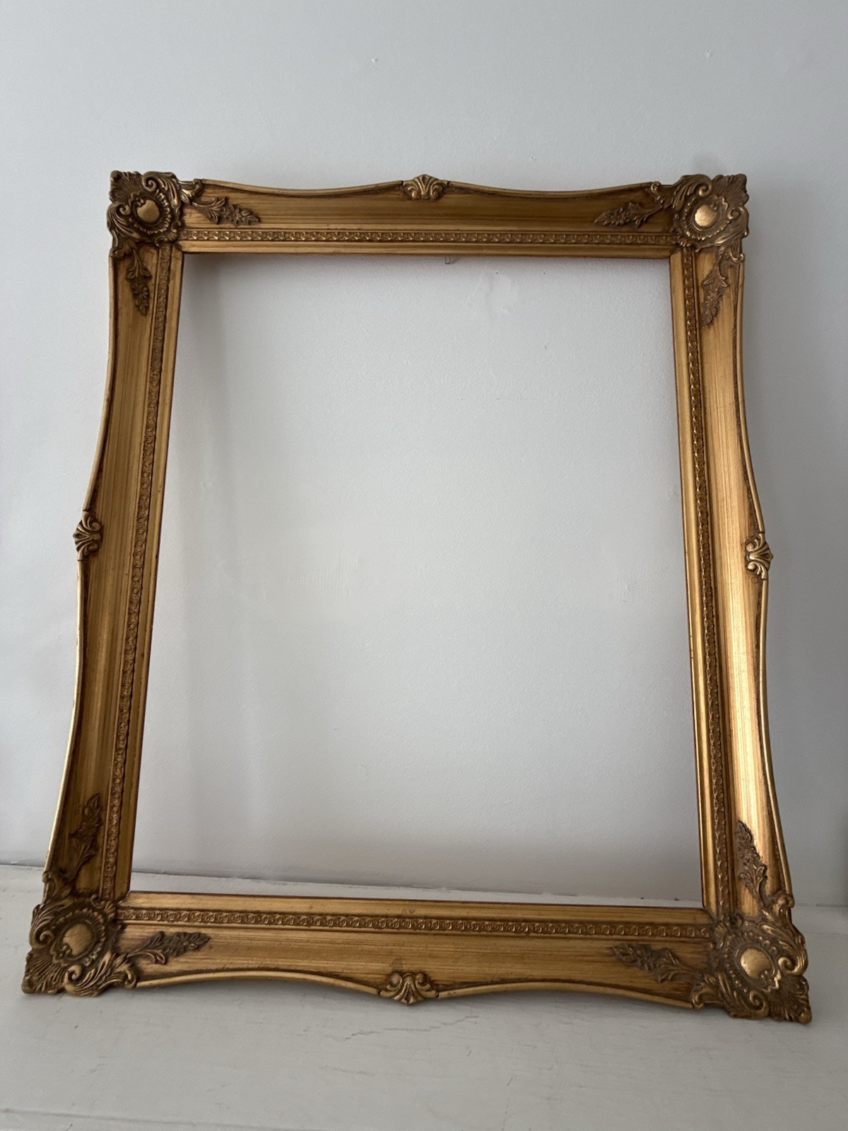Vintage Putnum Ornate Gold Wood Picture Frame 16x20 Linen Vintage Putnum Ornate Gold Wood Picture Frame 16x20 Linen