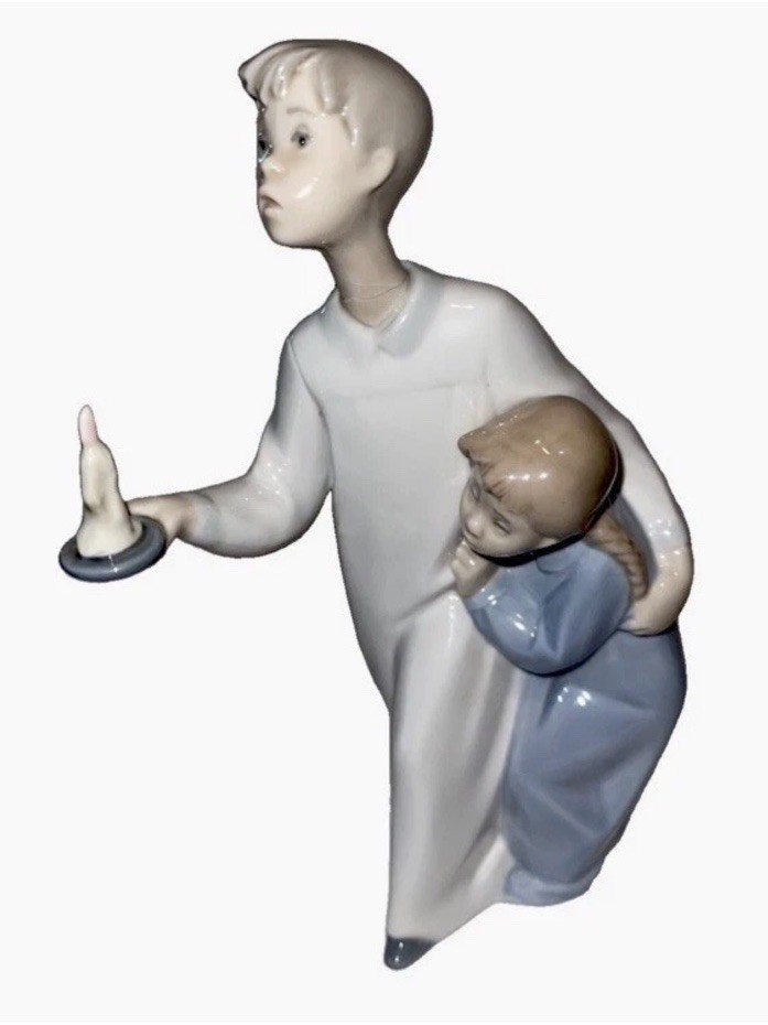 lladro Children in Nightshirts with candle (repaired) As is lladro Children in Nightshirts with candle (repaired) As is