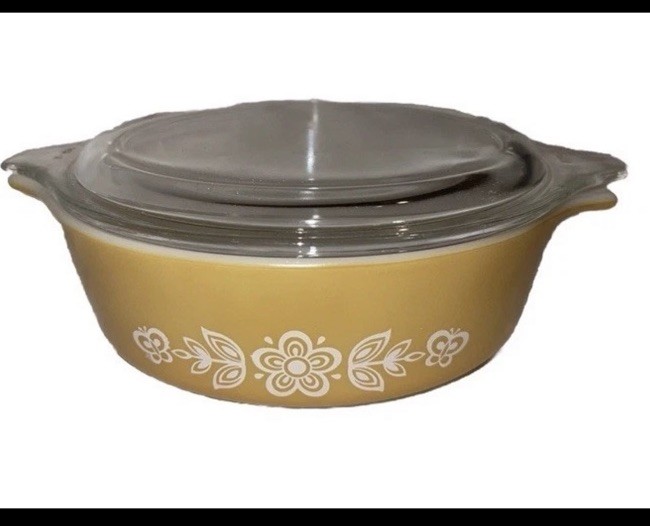 Pyrex 1 Pint Casserole Dish W/ Clear Lid Butterfly Gold Ovenware VTG Pyrex 1 Pint Casserole Dish W/ Clear Lid Butterfly Gold Ovenware VTG