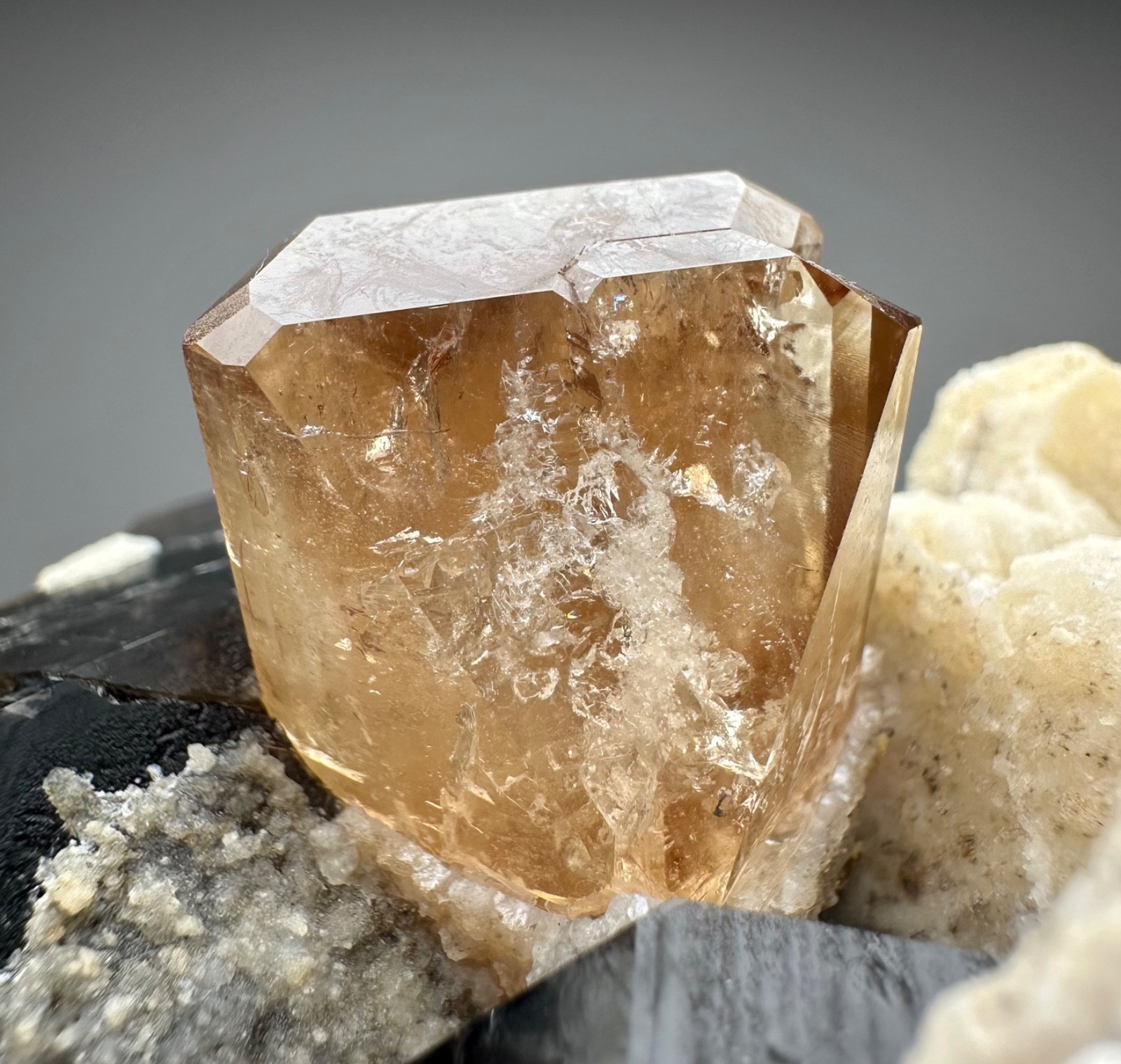 440 G Full Terminated Sherry Color Topaz Crystal, Smoky Quartz, Mica On Matrix. 440 G Full Terminated Sherry Color Topaz Crystal, Smoky Quartz, Mica On Matrix.