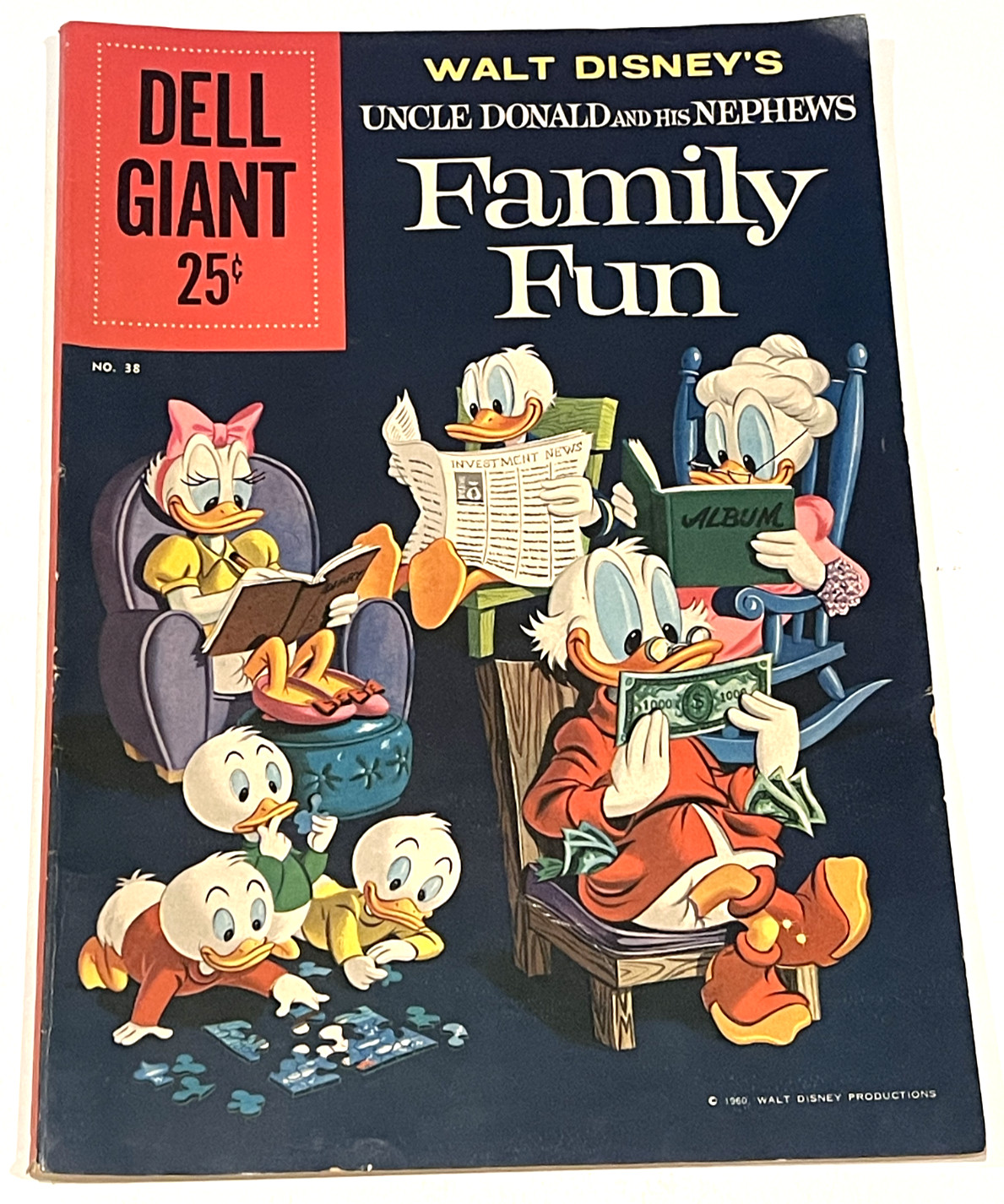 WALT DISNEY'S UNCLE DONALD AND HIS NEPHEWS FAMILY FUN  COMIC 1960 DELL GIANT 38