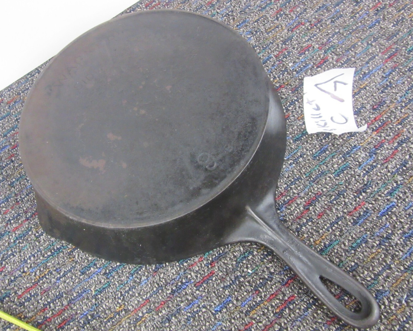 Antique Vintage Wagner #9 cast iron skillet pan 9B w/ arch arc logo & heat ring Antique Vintage Wagner #9 cast iron skillet pan 9B w/ arch arc logo & heat ring