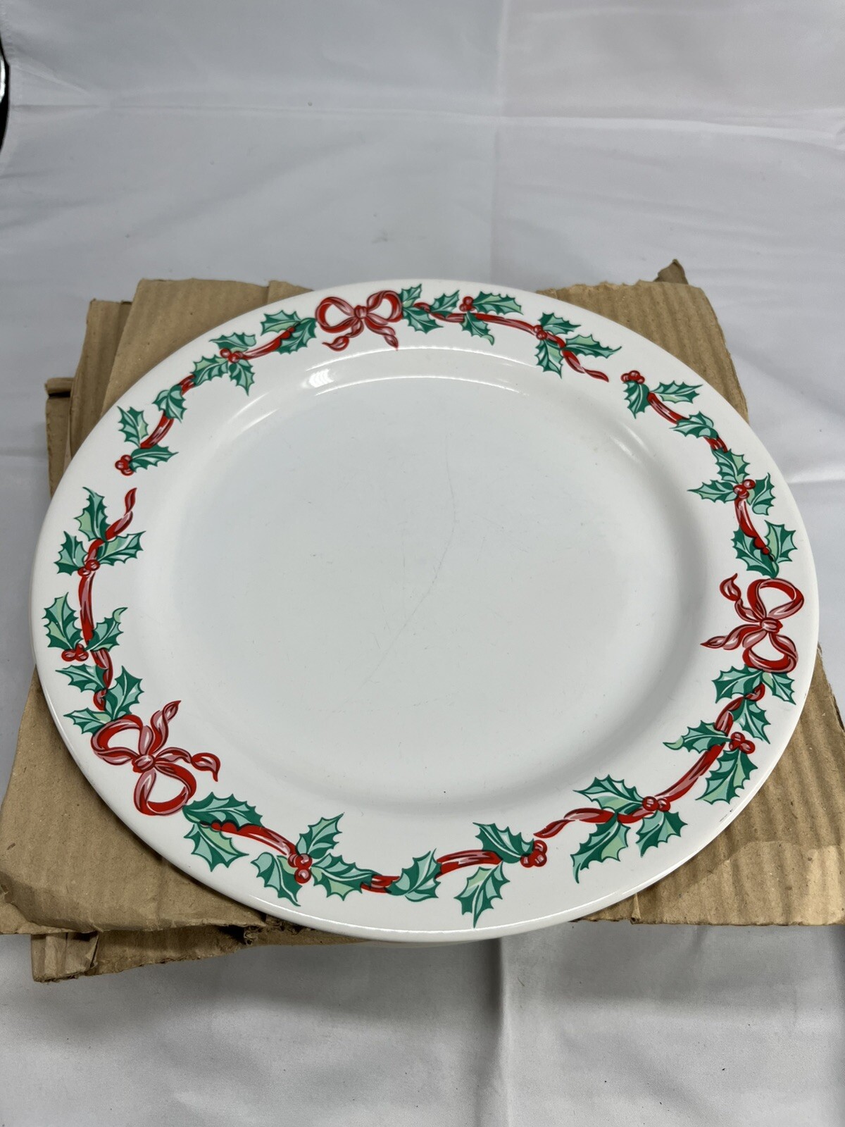 Lot 3 International CHRISTMAS RIBBONS Dinner PLATES 10 7/8\