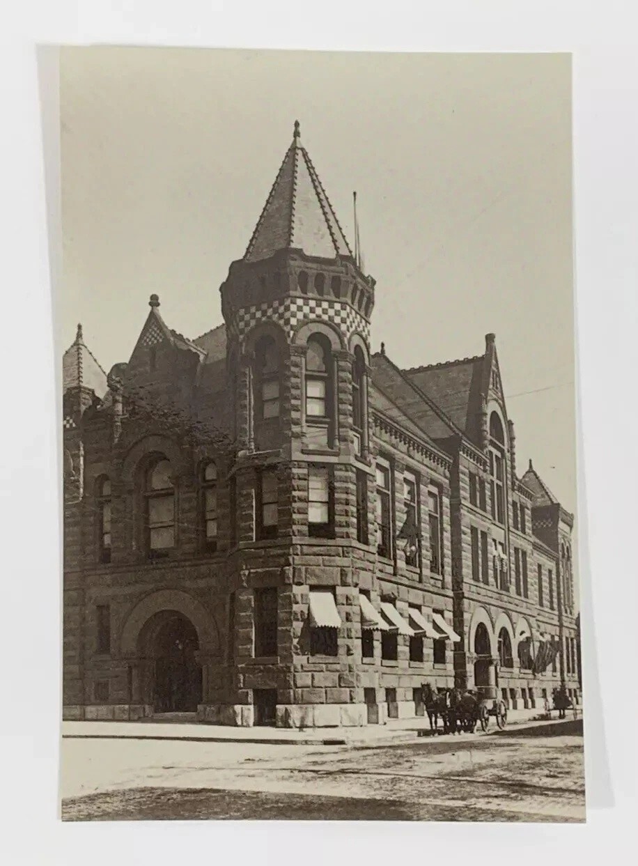 Fort Wayne City Hall circa 1900 Indiana Postcard 1995 Reprint Unposted