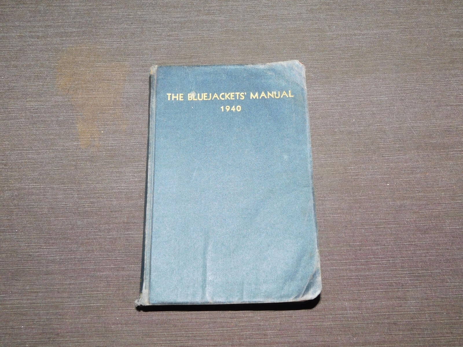 VINTAGE WWII NAVY SAILOR BLUE JACKET  1940 THE BLUEJACKETS\' MANUAL