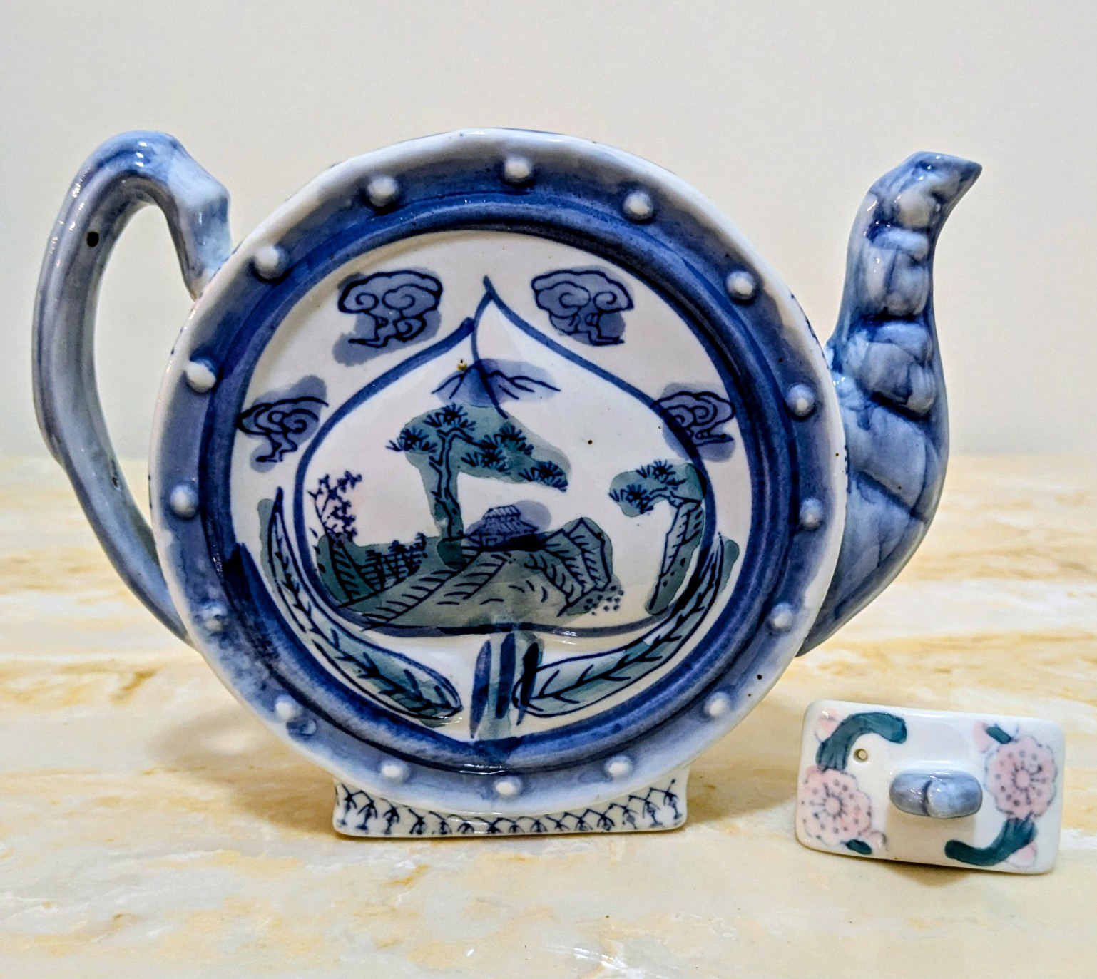 Vintage Chinese Blue White Pink Porcelain Teapot Flat Disc Art Phoenix 7x7.5\