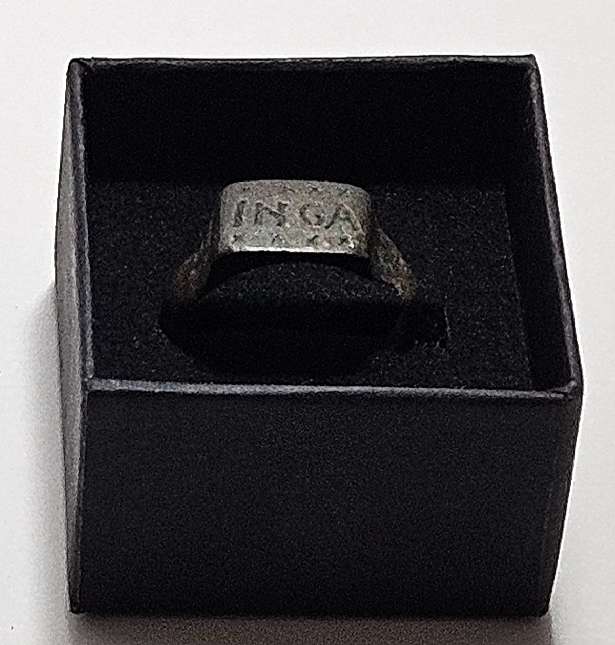 AUTHENTIC MEDIEVIL BRONZE RING WITH (INGA) AND SALTIRES 14th-16th CENTURY AD. AUTHENTIC MEDIEVIL BRONZE RING WITH (INGA) AND SALTIRES 14th-16th CENTURY AD.
