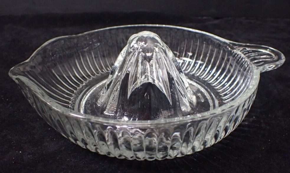 Vintage Clear Glass Manual Orange Juicer Citrus Squeezer Lemon Reamer Lot 22