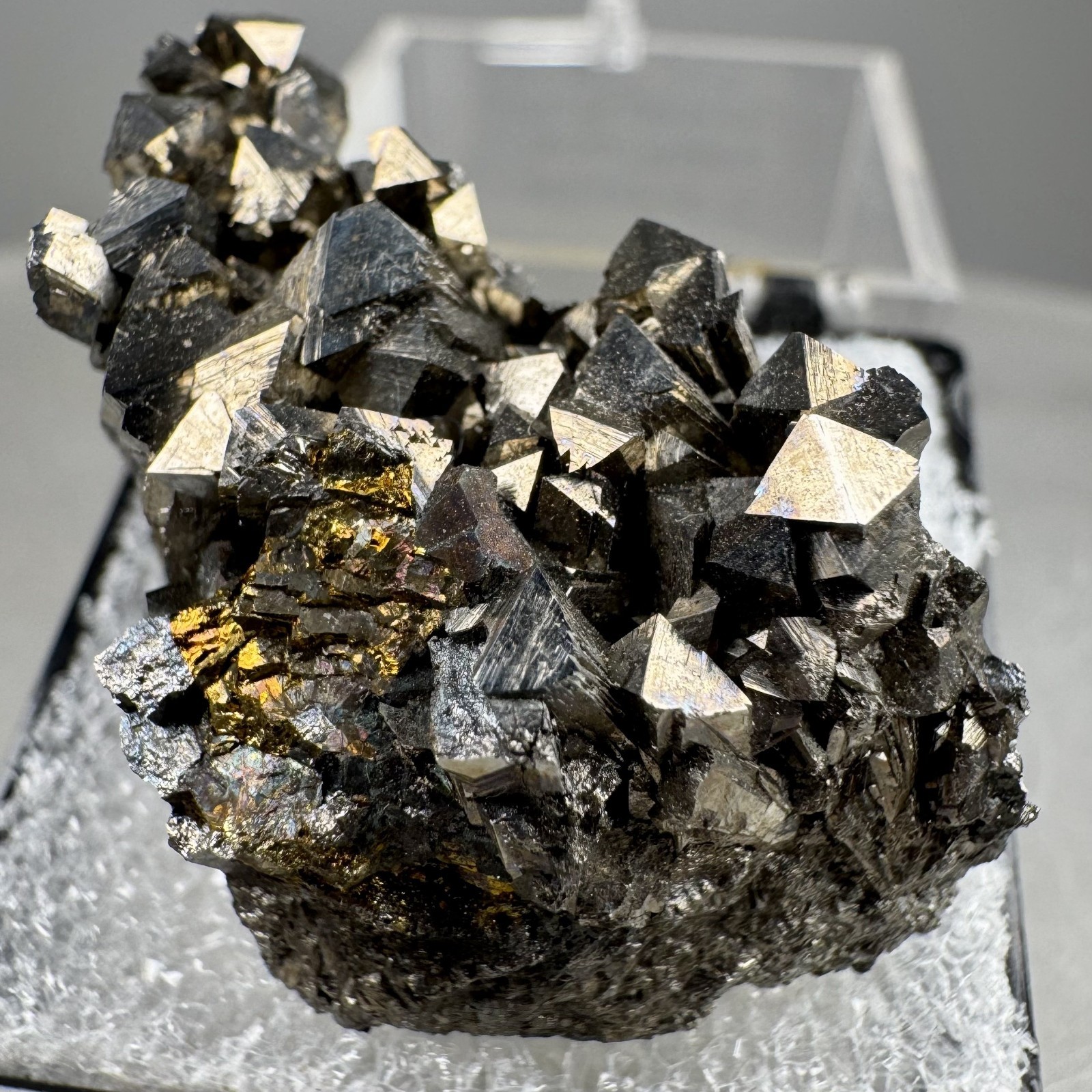 Arsenopyrite Crystals: Damon and Pythias Mine, Skykomish Co., Washington Arsenopyrite Crystals: Damon and Pythias Mine, Skykomish Co., Washington