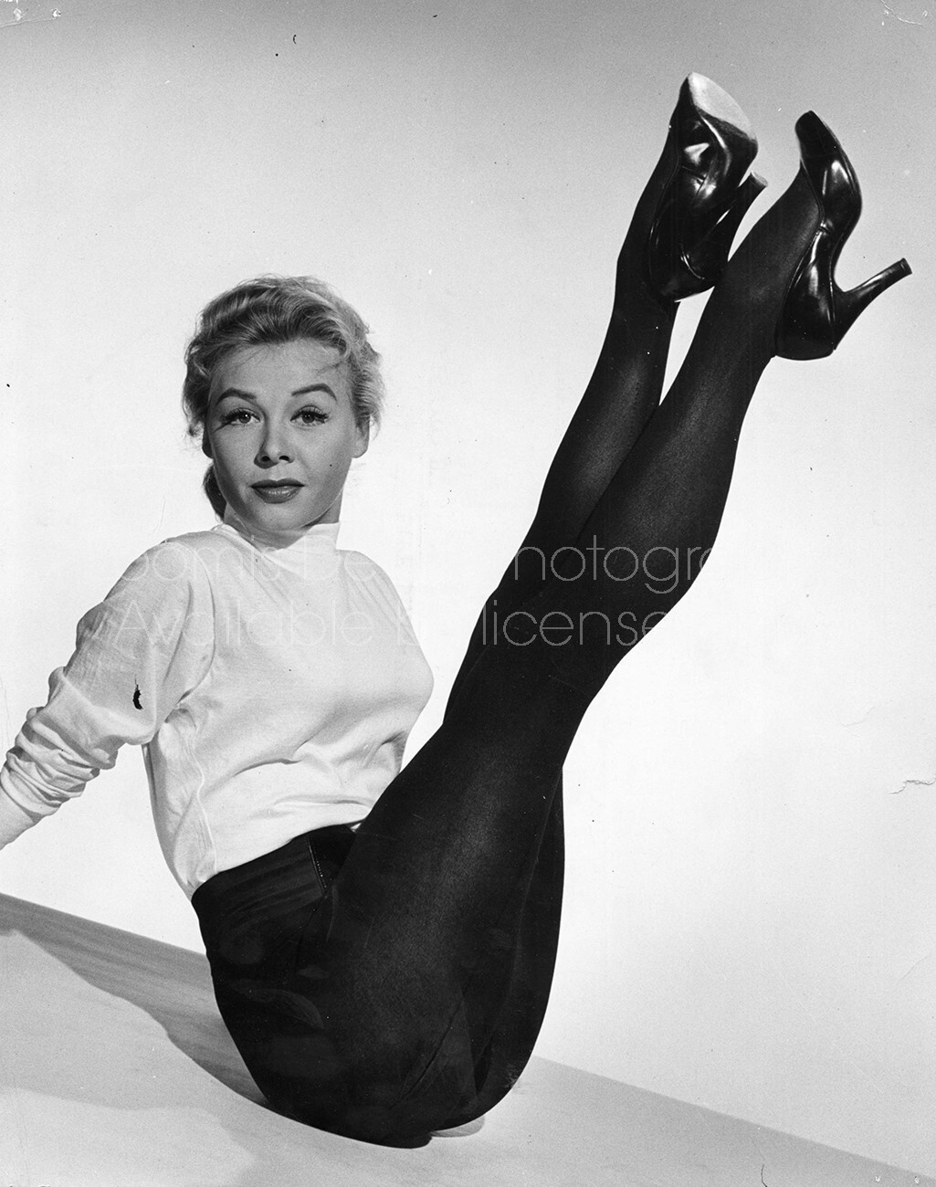 Famous Actress Vera Ellen Old Publicity Picture Poster Photo Print 8x10 Famous Actress Vera Ellen Old Publicity Picture Poster Photo Print 8x10