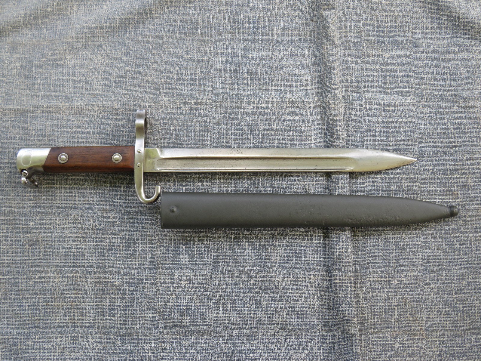 WWI HUNGARIAN M1895 FGGY NCO CAVALRY BAYONET & SCABBARD EXCELLENT CONDITION #1 WWI HUNGARIAN M1895 FGGY NCO CAVALRY BAYONET & SCABBARD EXCELLENT CONDITION #1
