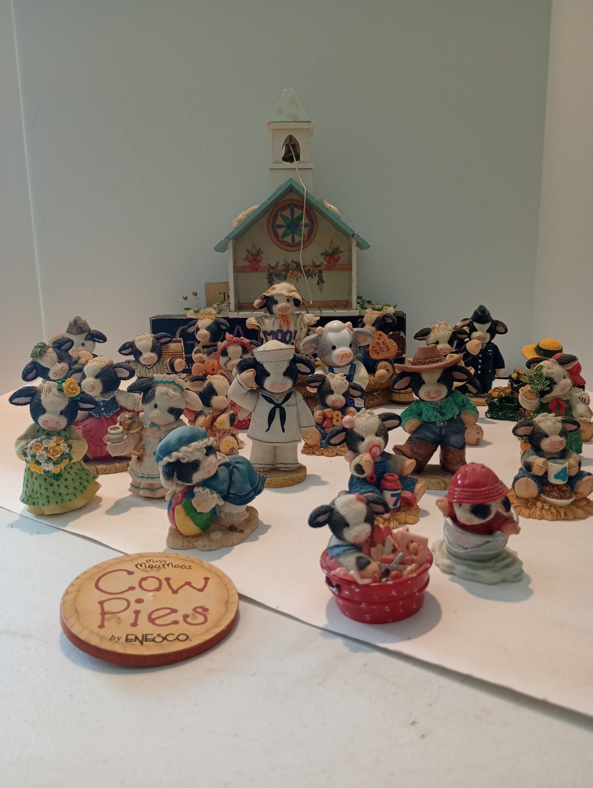 Lot of (30) Mary’s Moo Moos Cow Figures & Accessories By Enesco Lot of (30) Mary’s Moo Moos Cow Figures & Accessories By Enesco