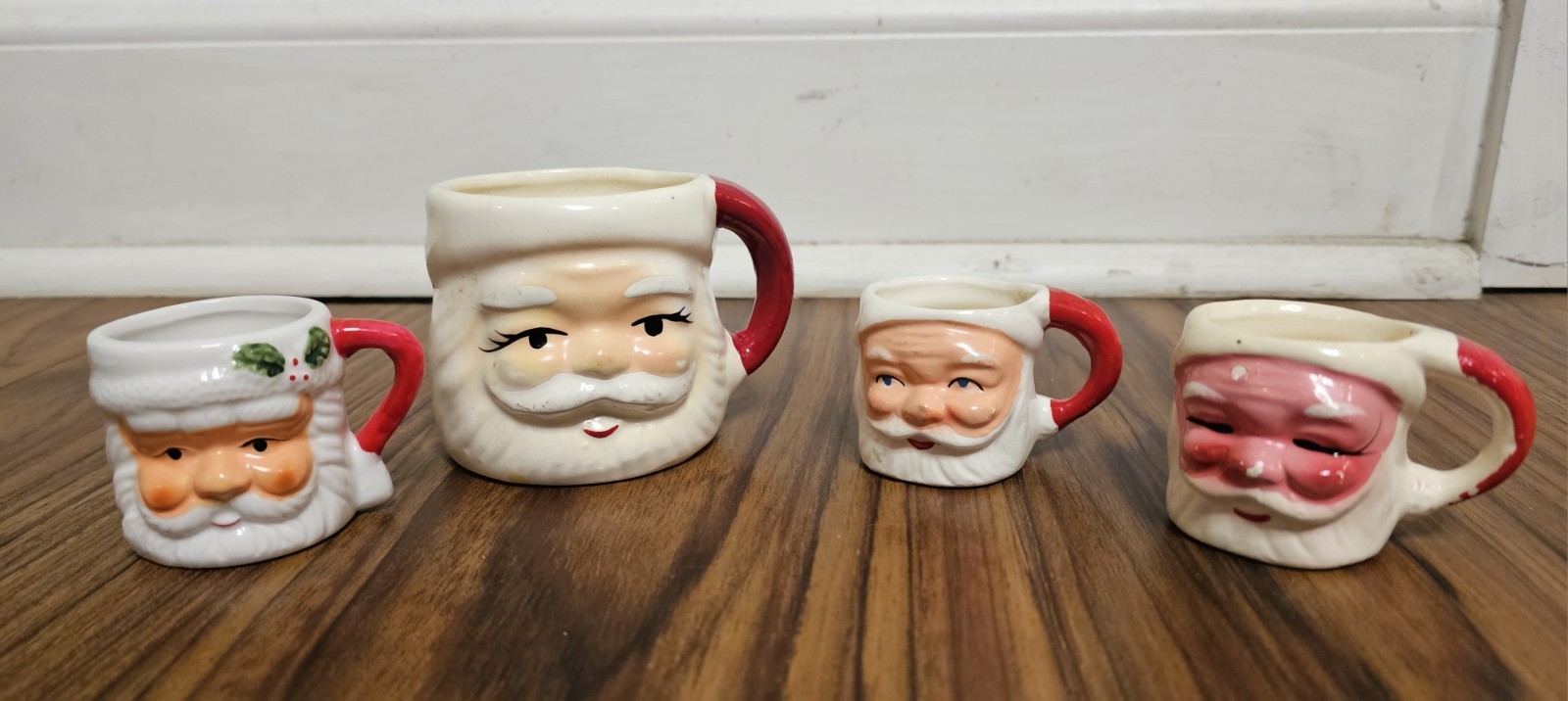 Vtg Ceramic Santa Claus Head Mugs Lot Of 4 Closed Eyes Christmas Taiwan Japan