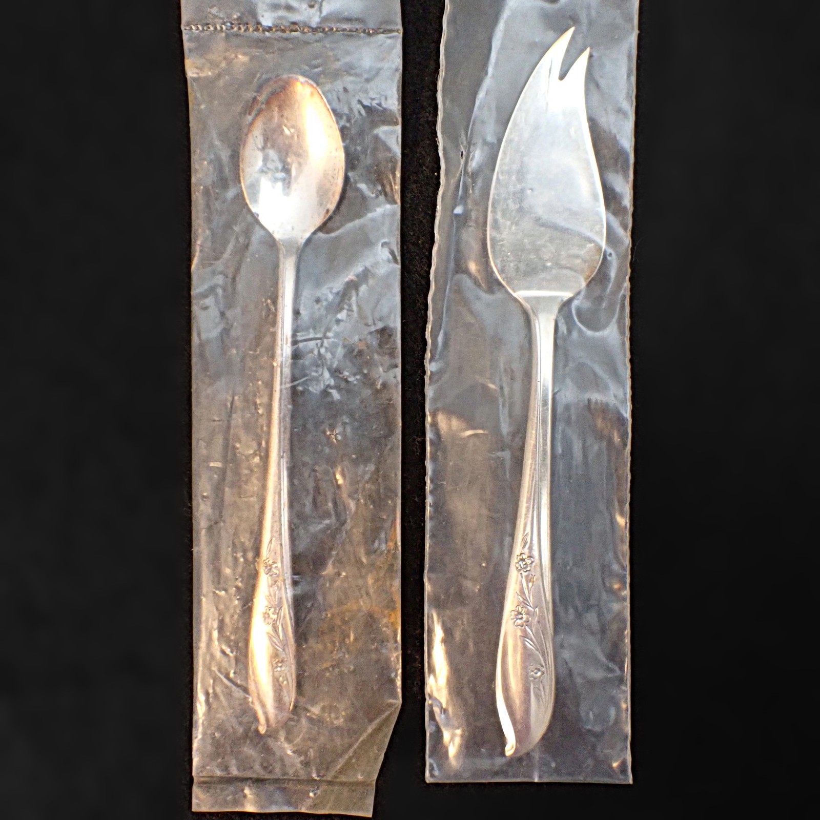 NOS Sealed 1847 Rogers Bros Springtime Silverplate Sugar Spoon & Cheese Server