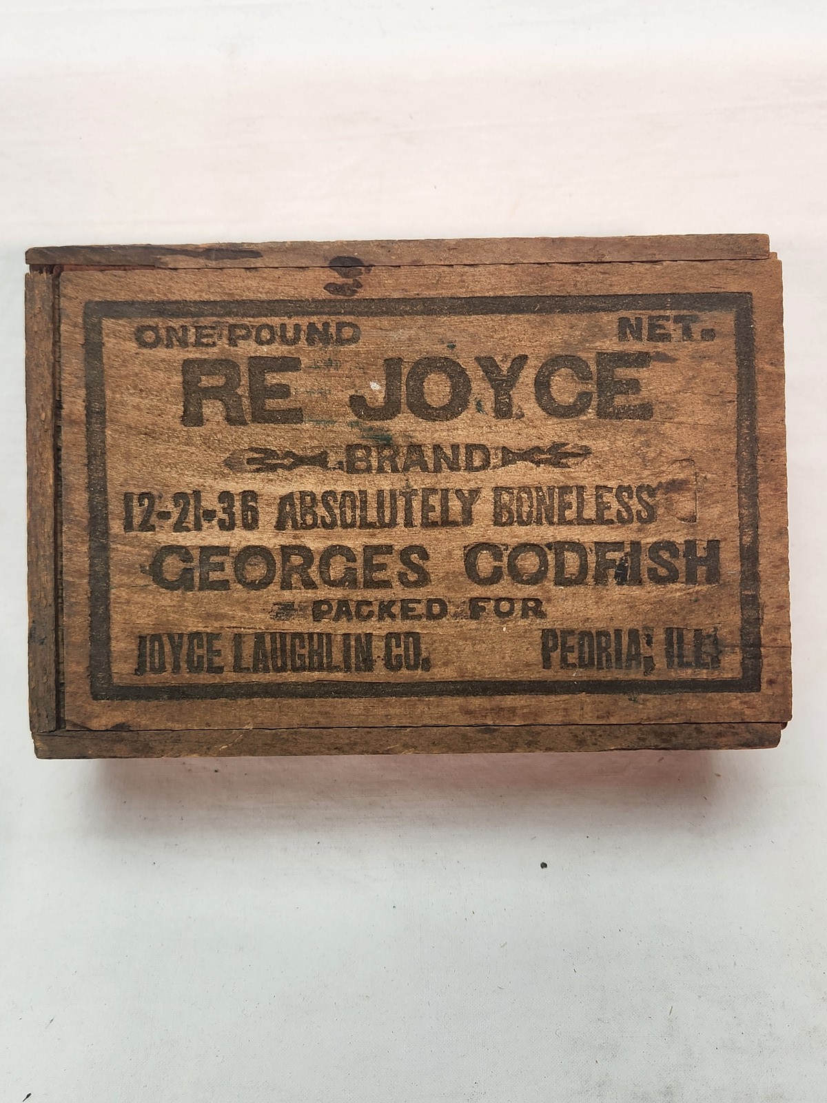 Vintage 1936 RE JOYCE Georges Codfish Wooden Box Crate Joyce Laughlin Co Peoria