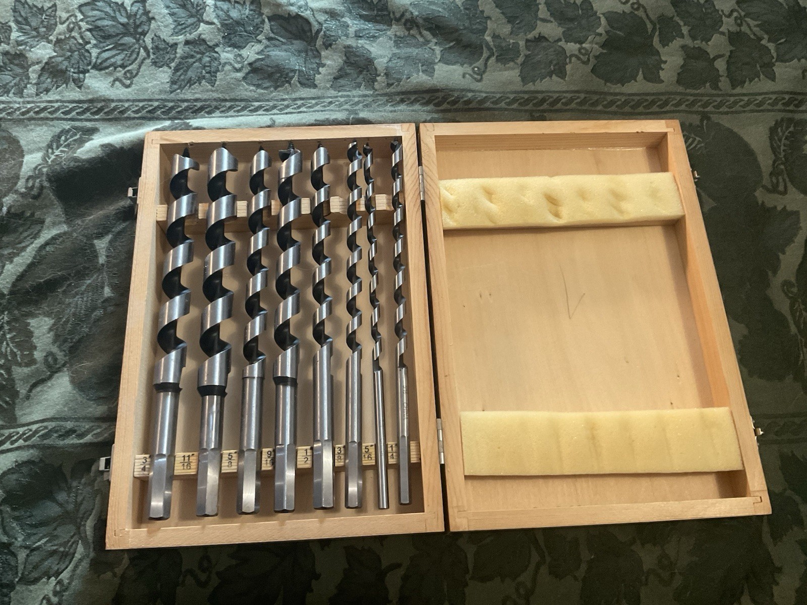 Tools 8 pc. Wood Auger Brace Bit Set Carpenter Woodworking Tool WOOD BOX 9.5”