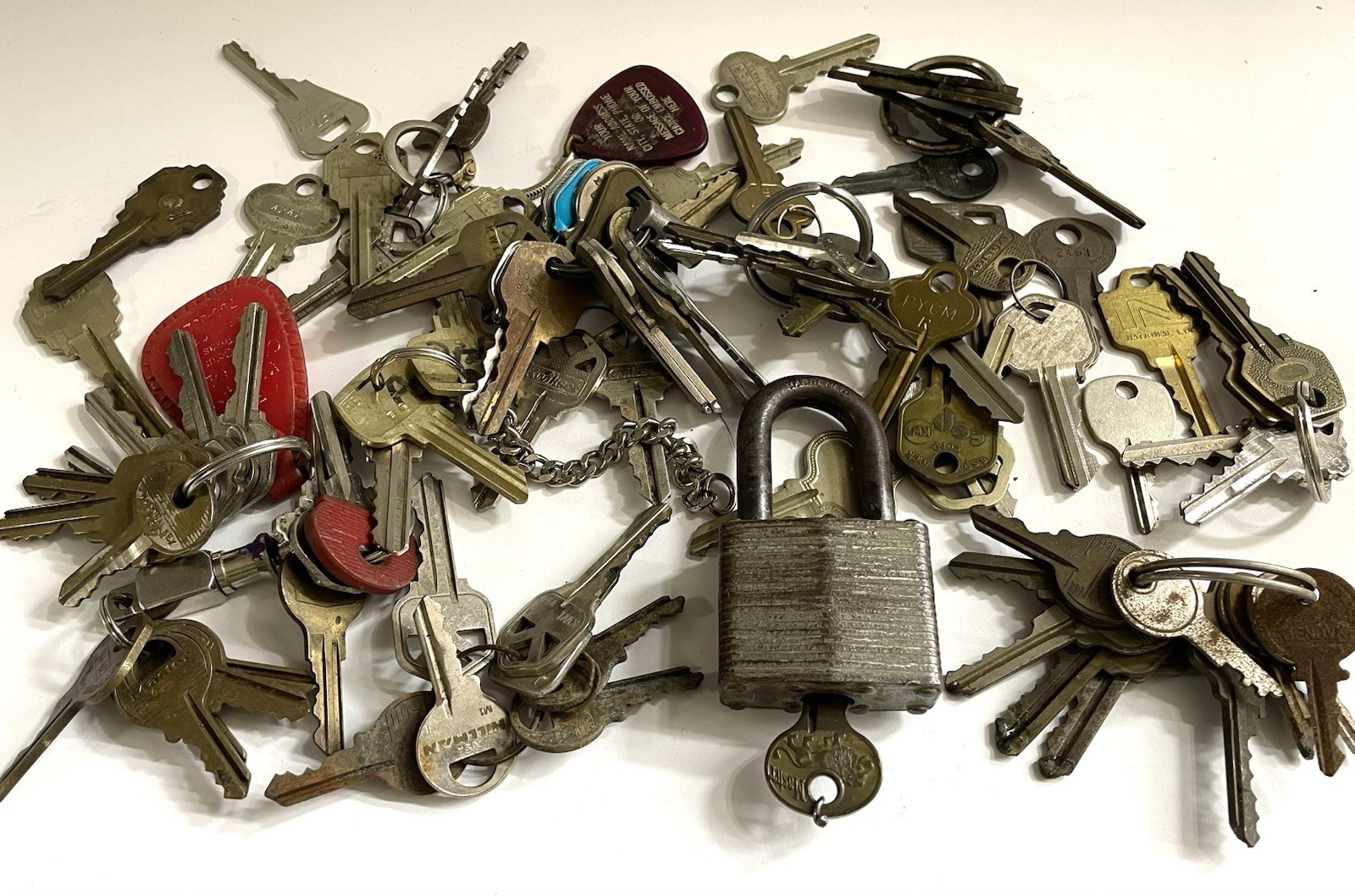 Vintage Key LOT with Lock - Master Kwikset National Valsco Olympic 80s 90s 00s