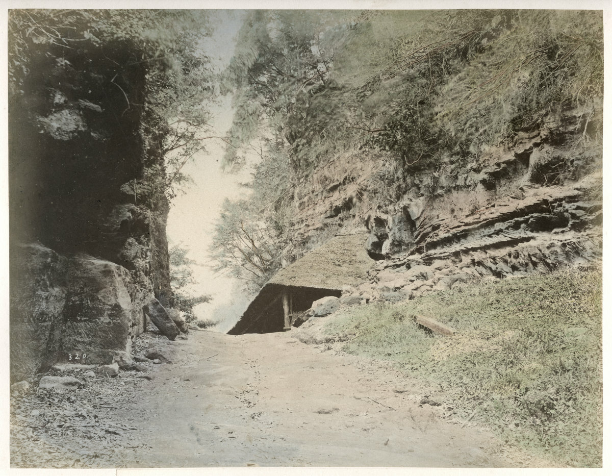 c.1880\'s PHOTO - JAPAN CUTTING BETWEEN KAMAKURA AND KANAZAWA