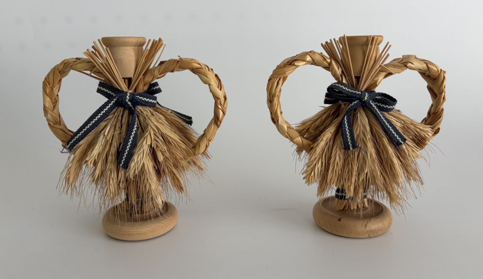 VTG Wheat Weaving Corn Heart Candle Holder Set of 2 Folk Art Rustic Decor