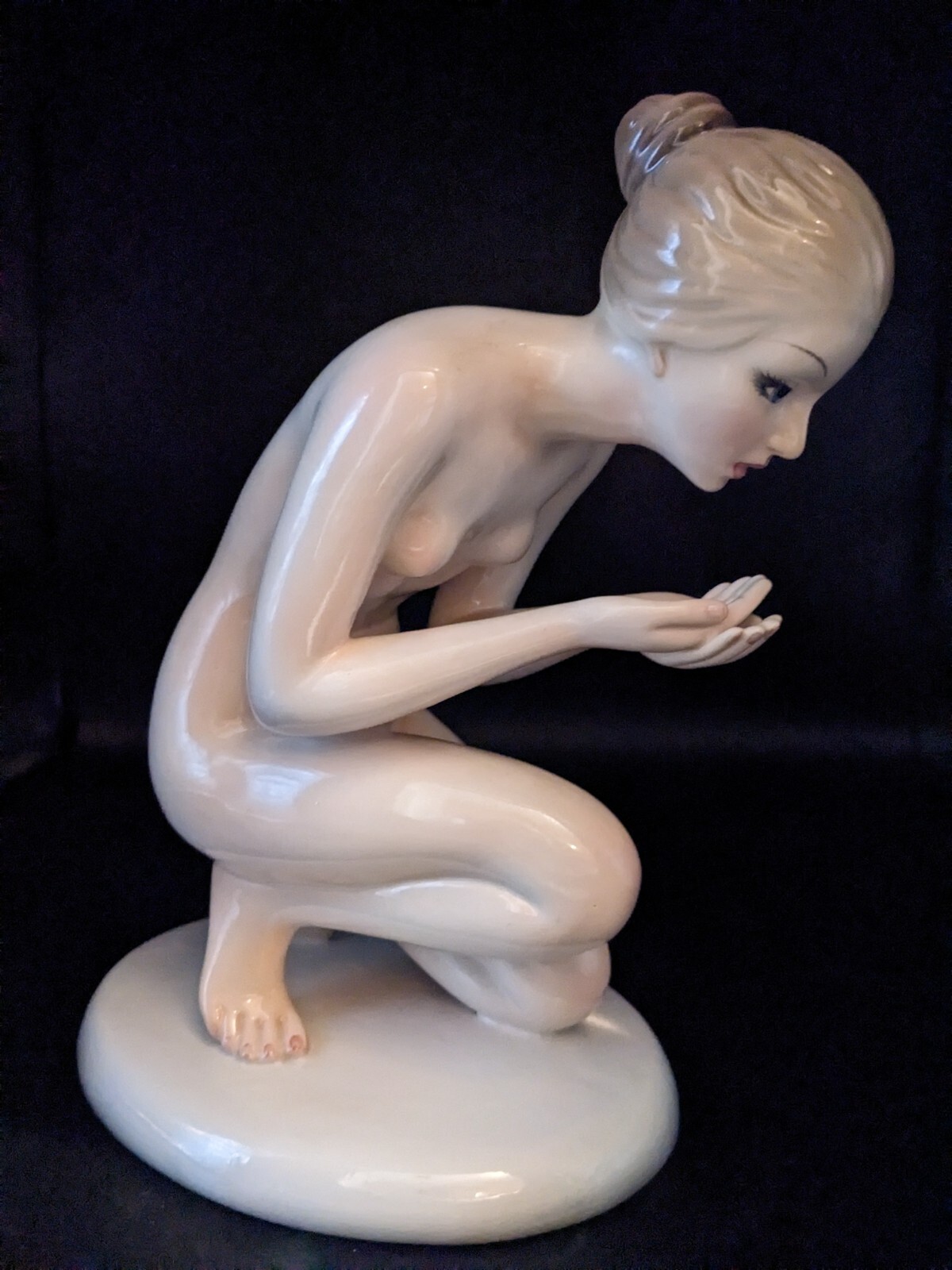 Large Vintage 1950s Italy Ronzan Women Drinking Water Porcelain Figurine Rare 10 Large Vintage 1950s Italy Ronzan Women Drinking Water Porcelain Figurine Rare 10