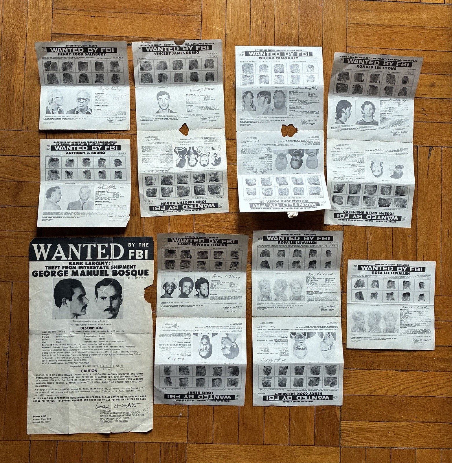 Lot Of FBI Wanted Posters Original 1970s Mailing Envelopes Mailers
