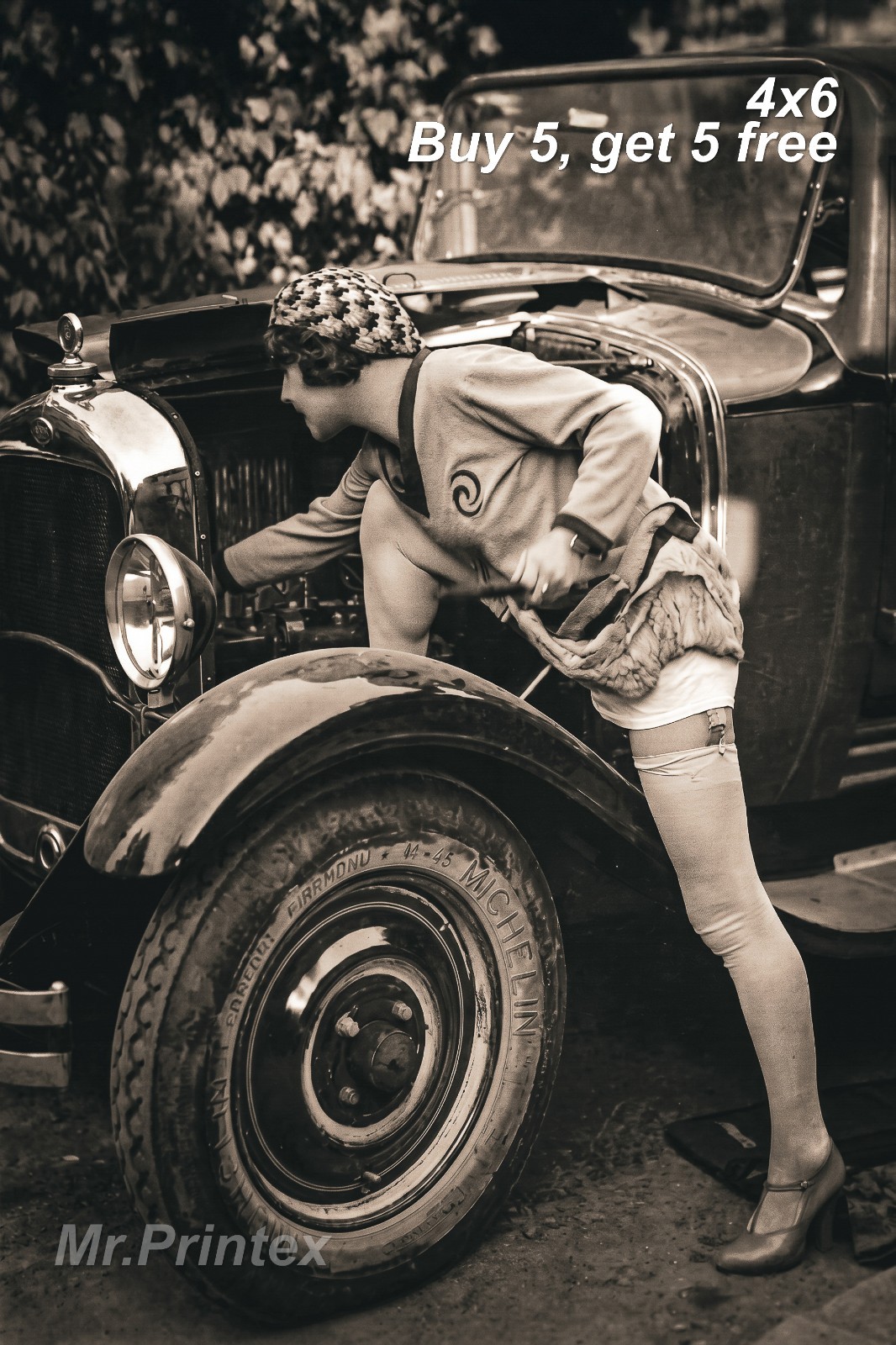 1920s Flapper Woman 💙 Vintage Car - 4x6 Photo - Historic Automobile