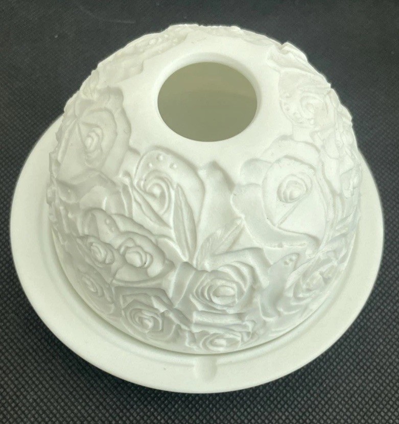 VTG Bernardaud Bouquet de Roses Tealight/Votive Light 4.5” Diam Lithophane VTG VTG Bernardaud Bouquet de Roses Tealight/Votive Light 4.5” Diam Lithophane VTG
