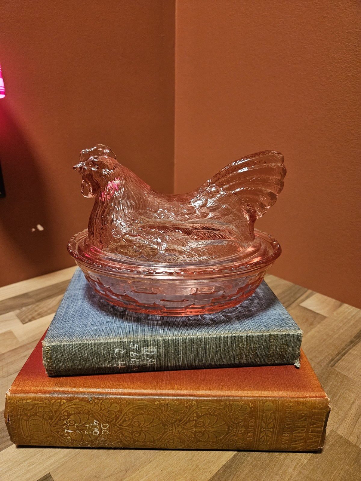 Longaberger Glass Hen On Nest Pink Vintage Cranberry Pink Longaberger Glass Hen On Nest Pink Vintage Cranberry Pink