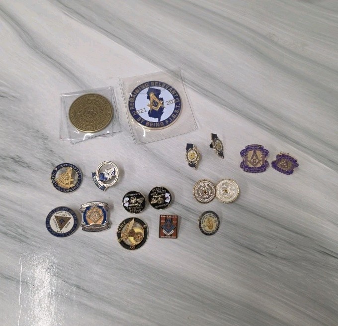 17 Masonic Prince Hall NJ Pins Coins