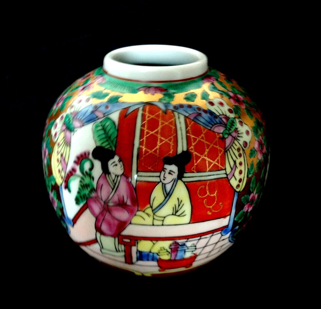 Vintage Chinese Guangcai Hand Painted Geisha Butterfly Floral Gold Design Jar