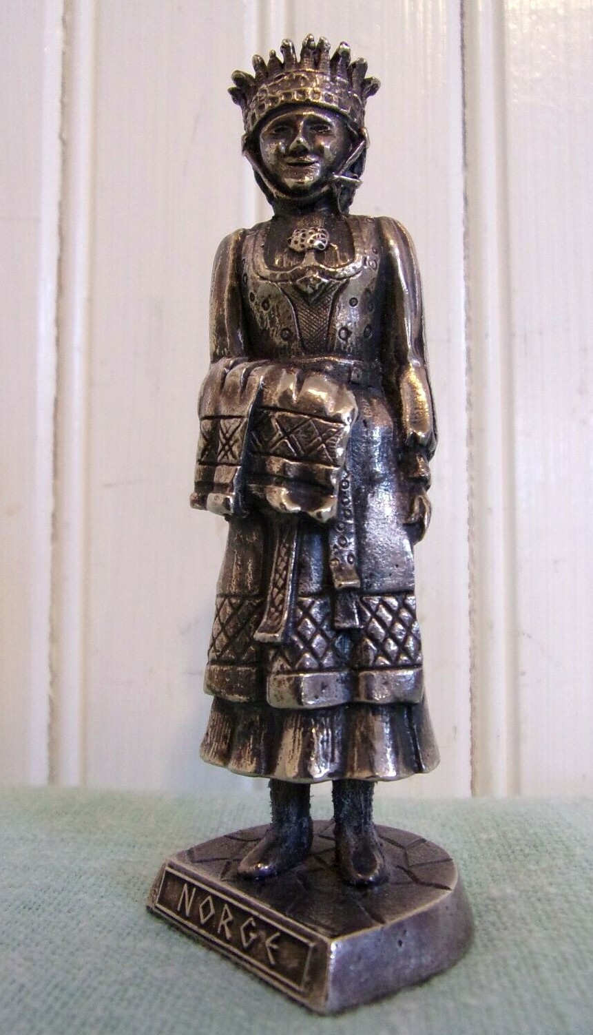 Norge Norway Metal Lady in Traditional Costume Miniature Figurine 3 3/4\
