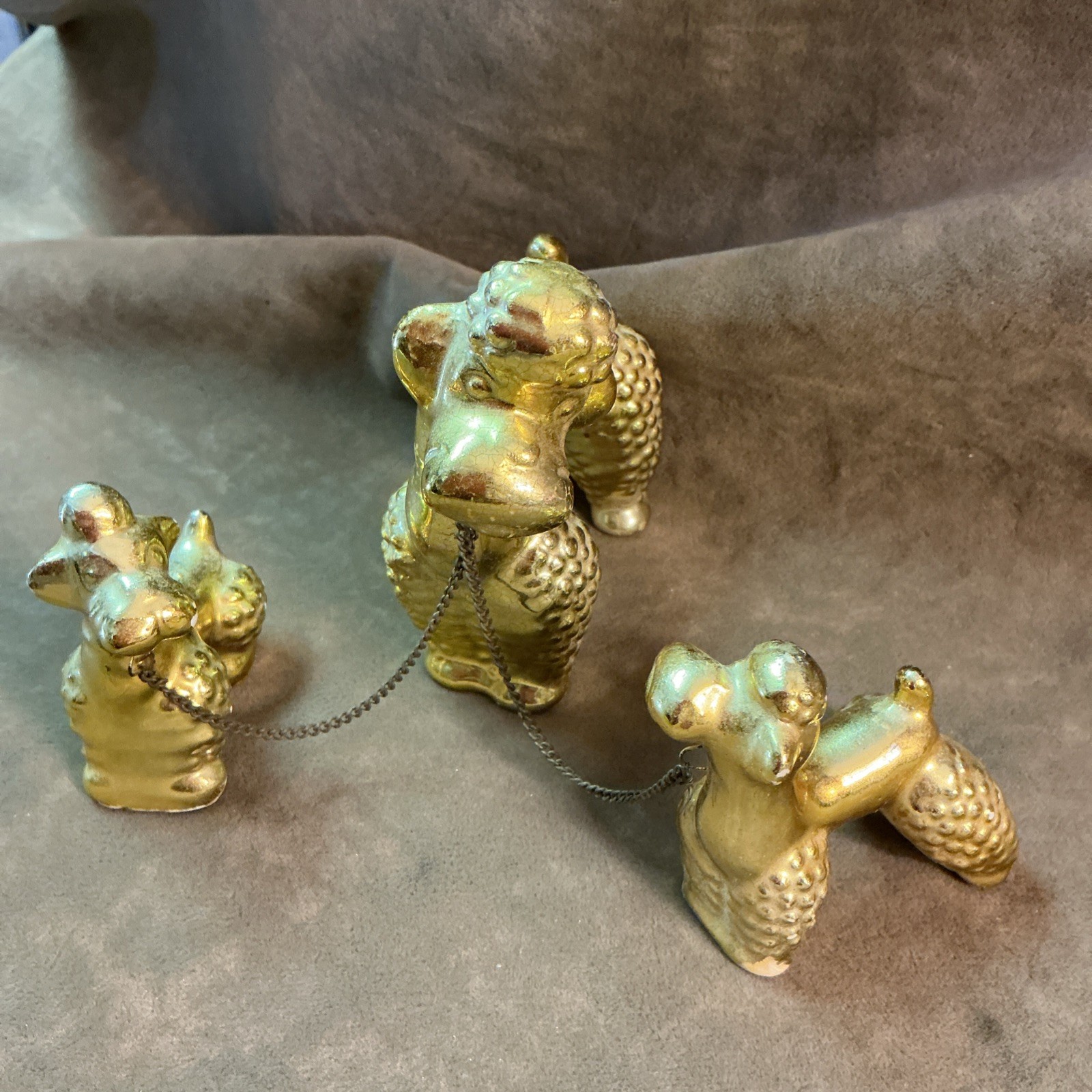 Circa 1950s pottery poodle dog figurine a lot of three mama and two puppies