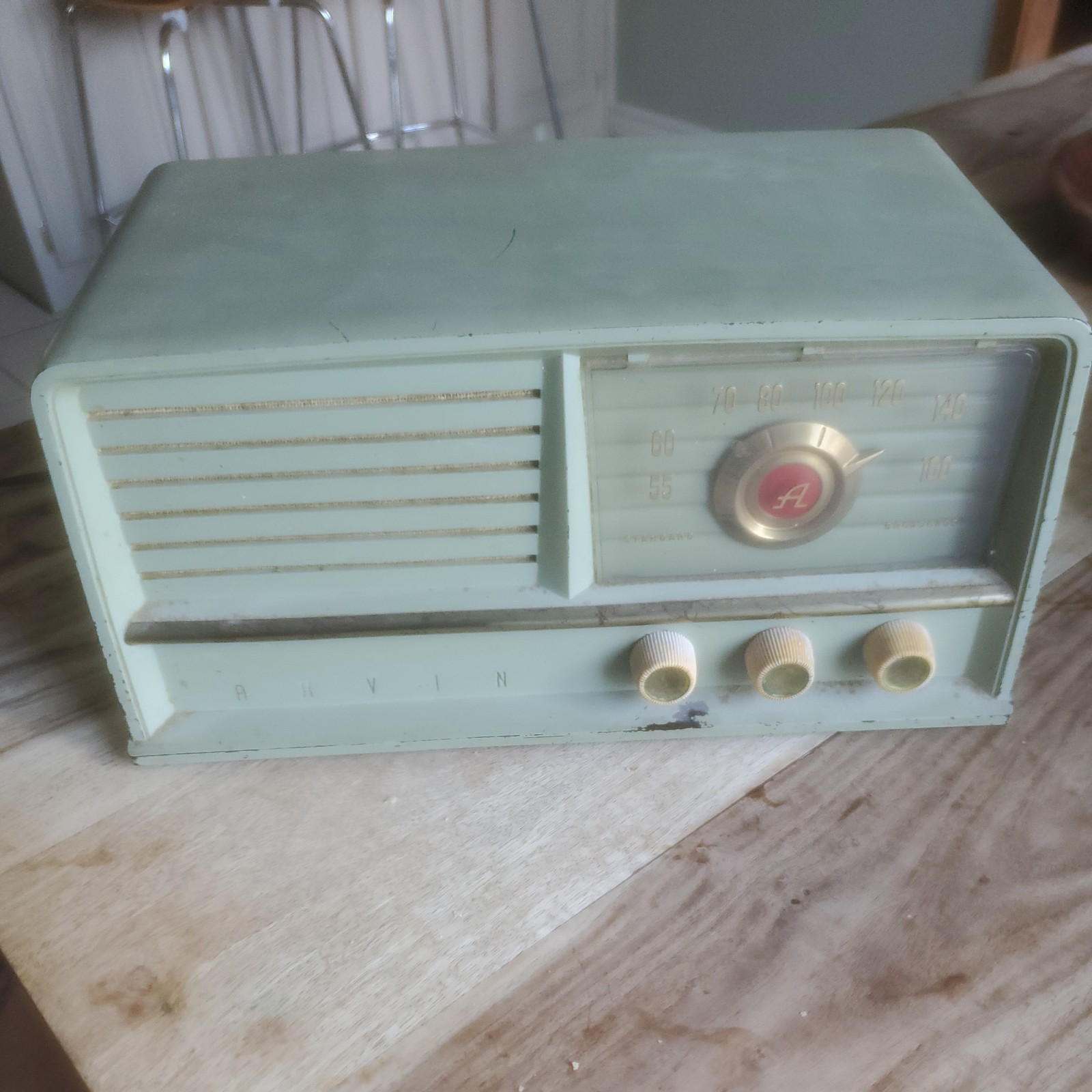 Vintage 1950 Arvin 460T Standard Broadcast Green Bakelite Tube Radio USA AS IS Vintage 1950 Arvin 460T Standard Broadcast Green Bakelite Tube Radio USA AS IS