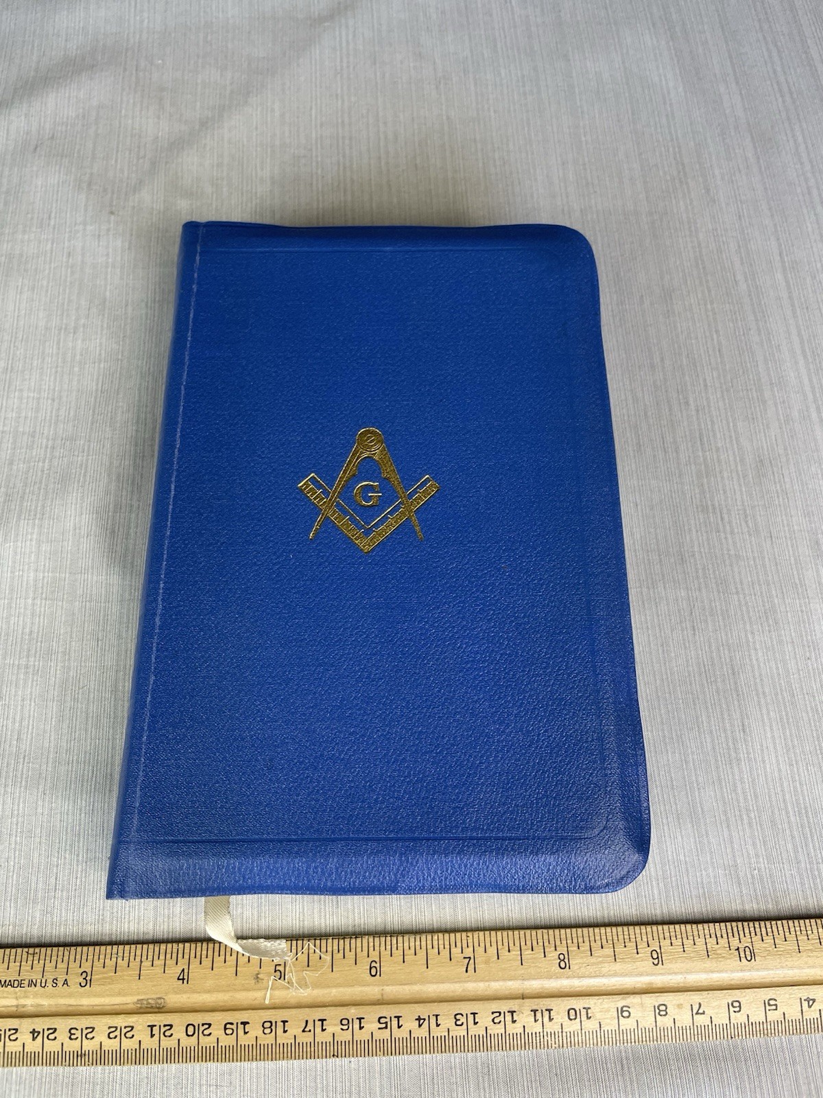 Holman Masonic Bible Temple Illustrated 1940 Masonic Edition **Pages clean** Holman Masonic Bible Temple Illustrated 1940 Masonic Edition **Pages clean**