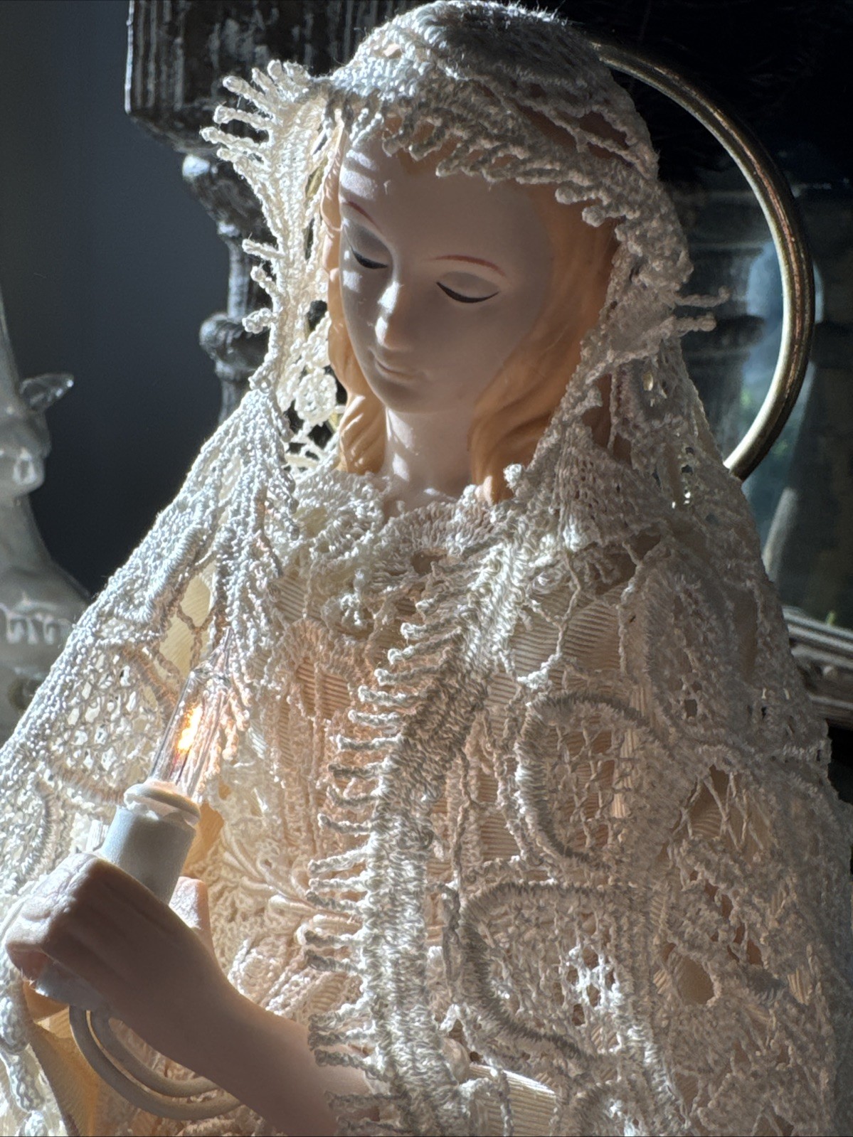 Beautiful Vintage Angel Light Up Tree Topper