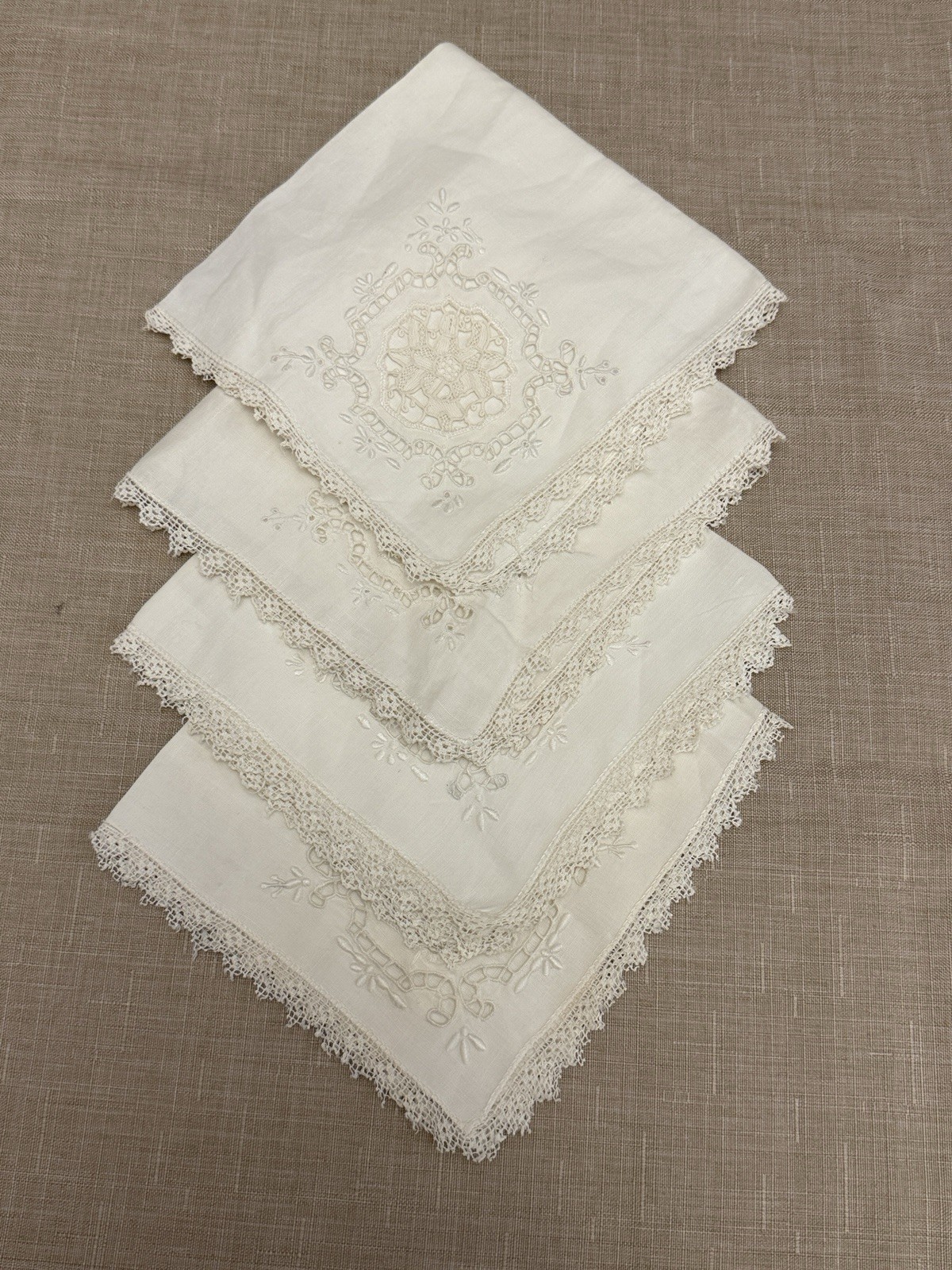 Gorgeous White Linen napkins delicately Embroidered Lace Trim Vintage set of 4 Gorgeous White Linen napkins delicately Embroidered Lace Trim Vintage set of 4