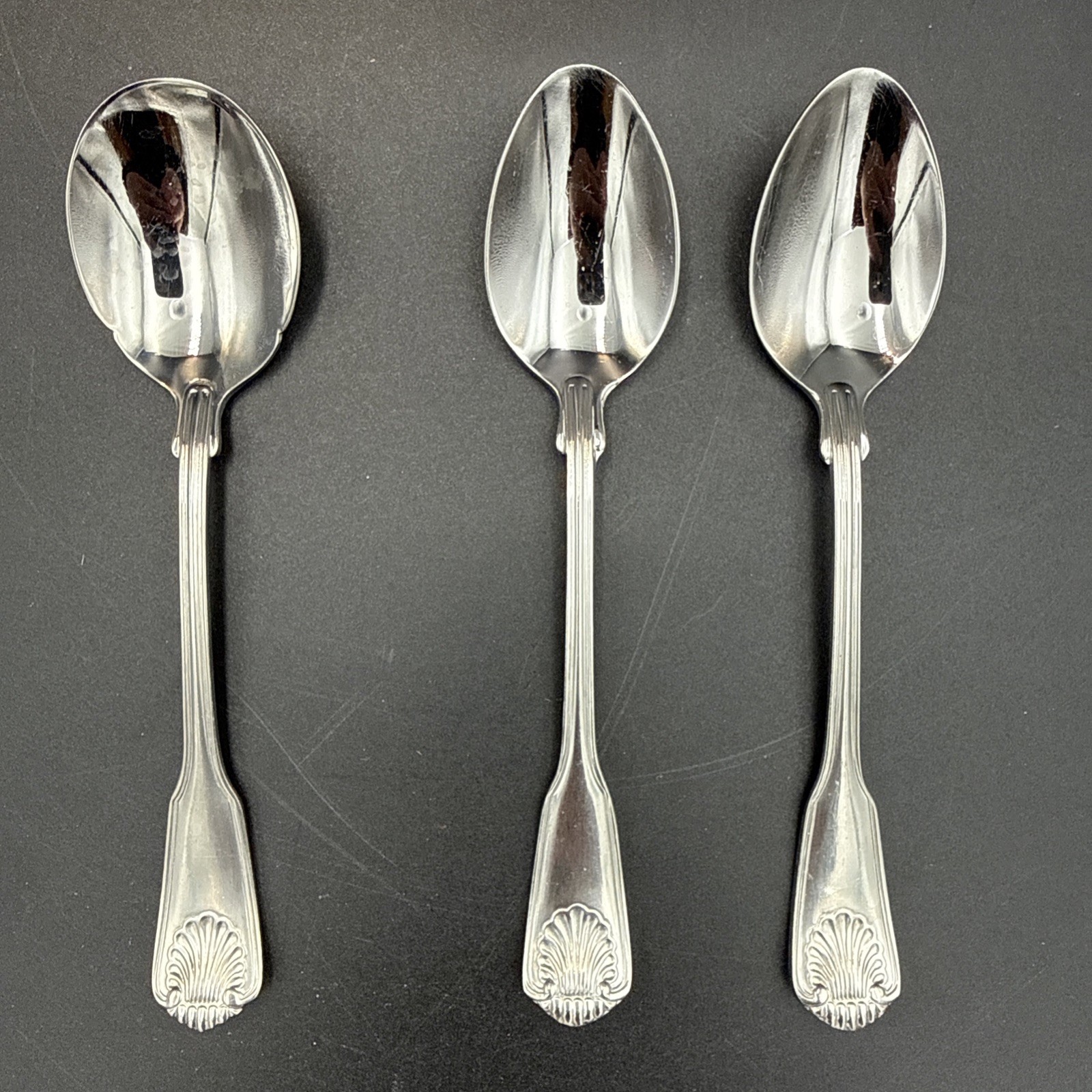 Towle London Shell Stainless Steel 18/8 Teaspoon Korea x 2, Sugar Spoon x 1